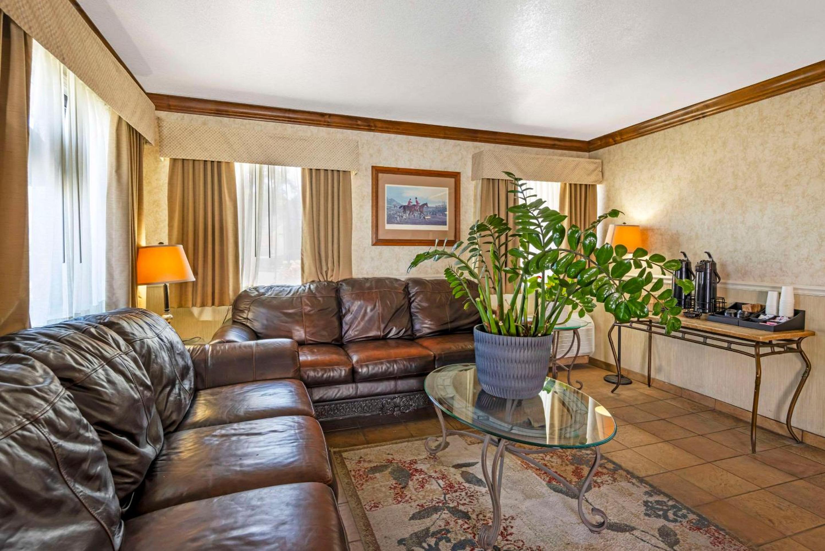 Rodeway Inn at Nevada State Capitol view 5