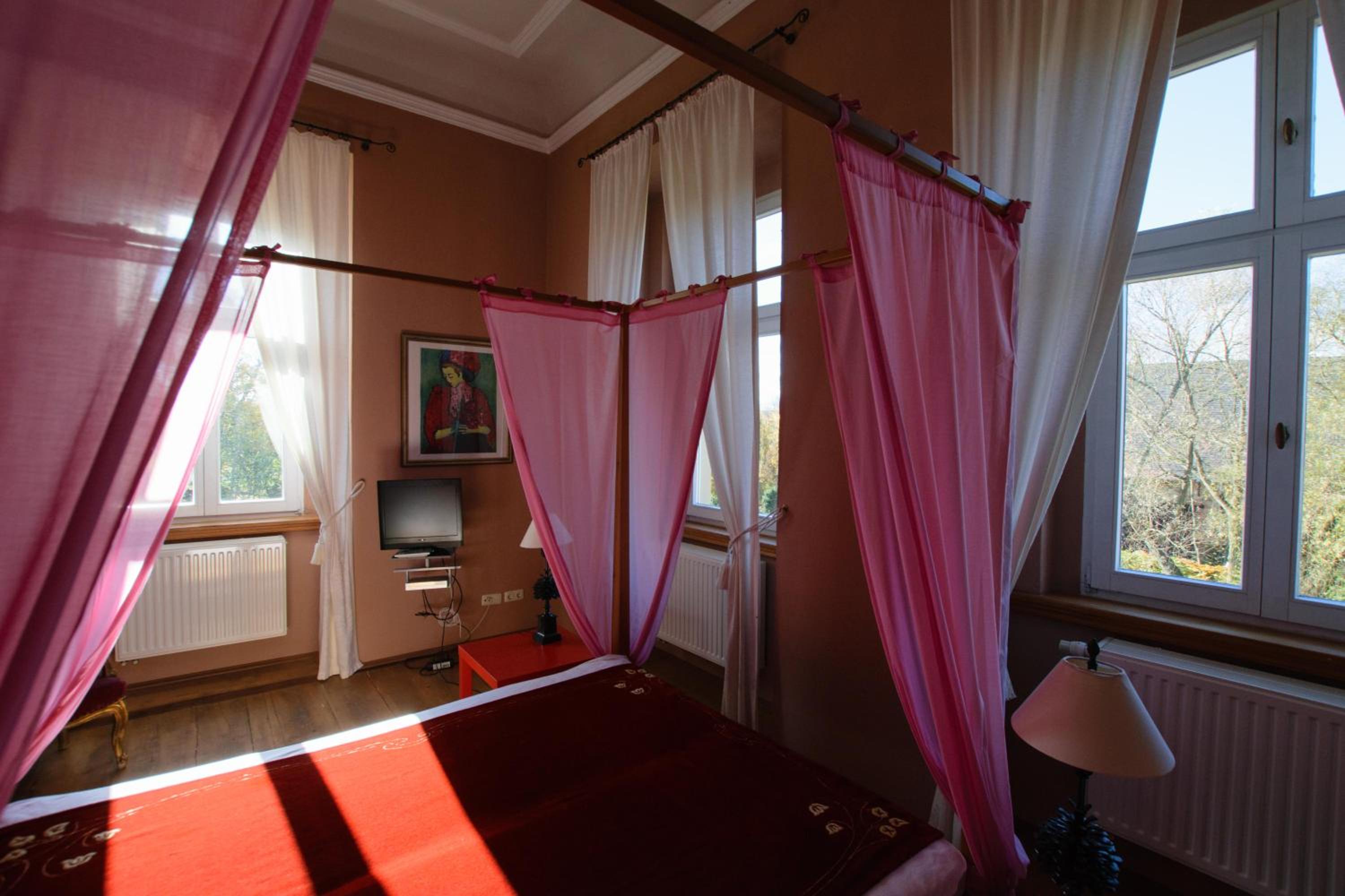 Photo 46