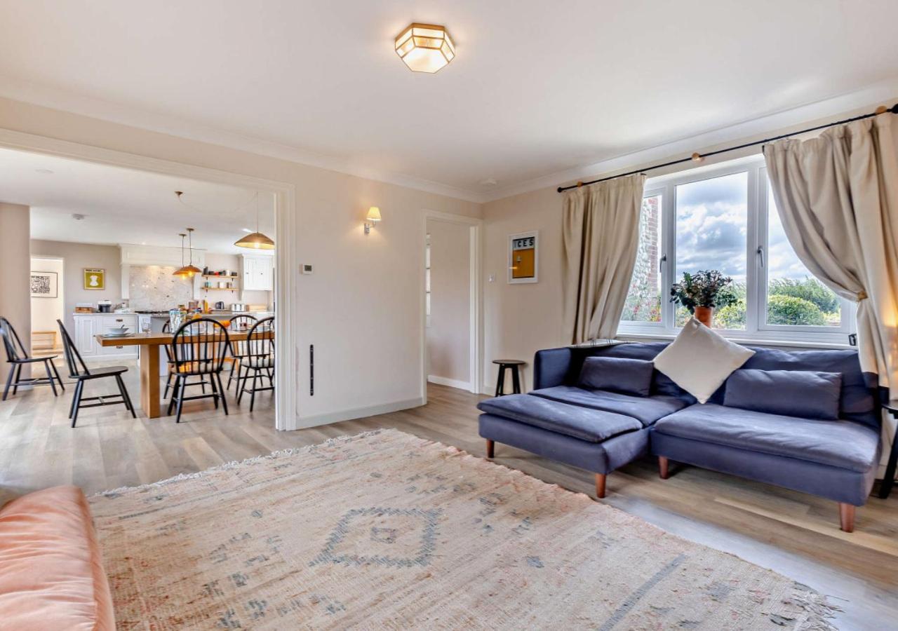 5 Bed in Langham oc-l944