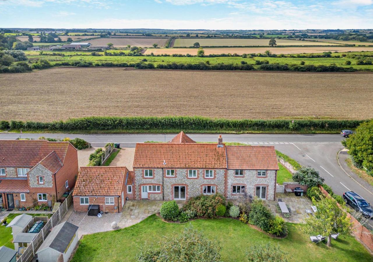5 Bed in Langham oc-l944
