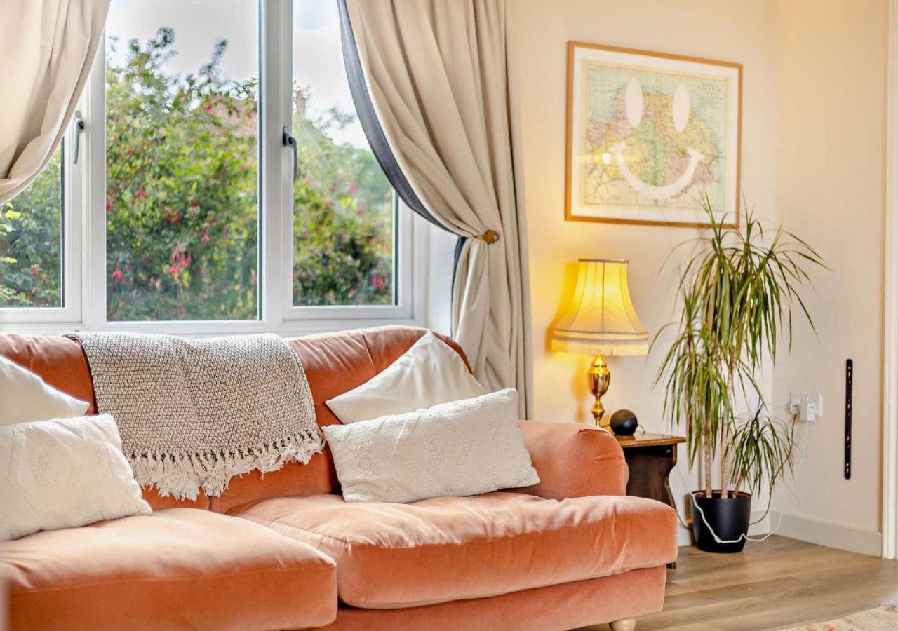 5 Bed in Langham oc-l944