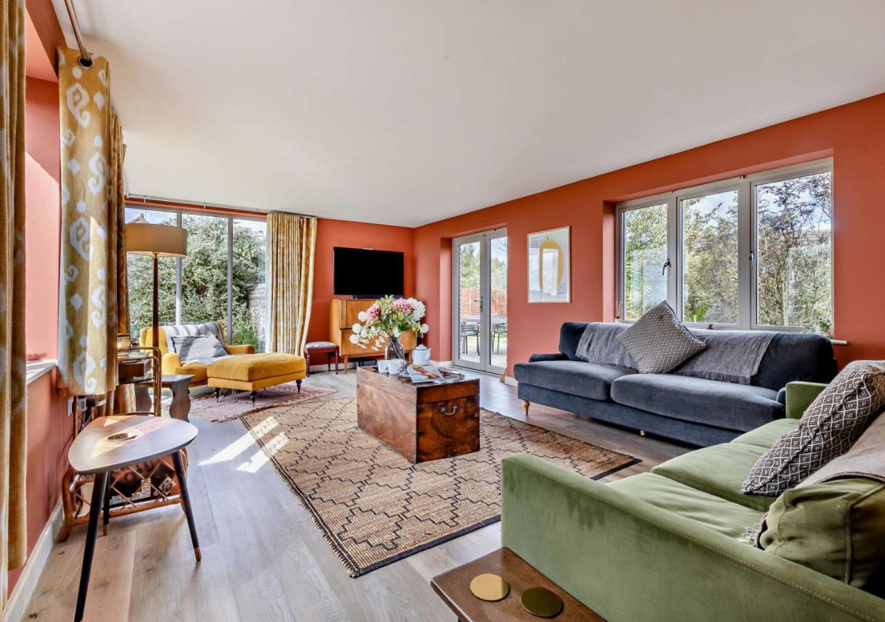 5 Bed in Langham oc-l944