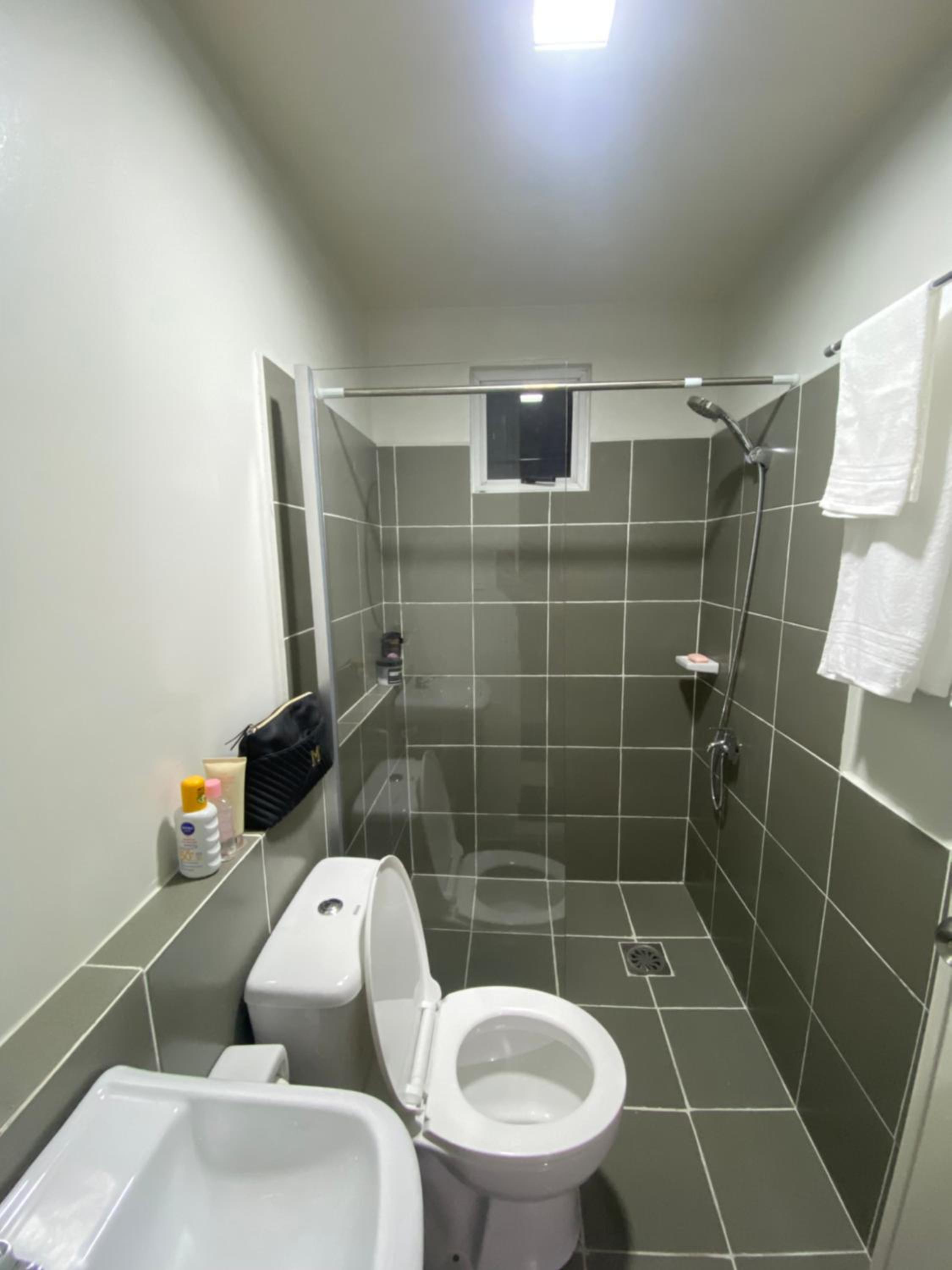 Paradise Room in Las Piñas City view 2