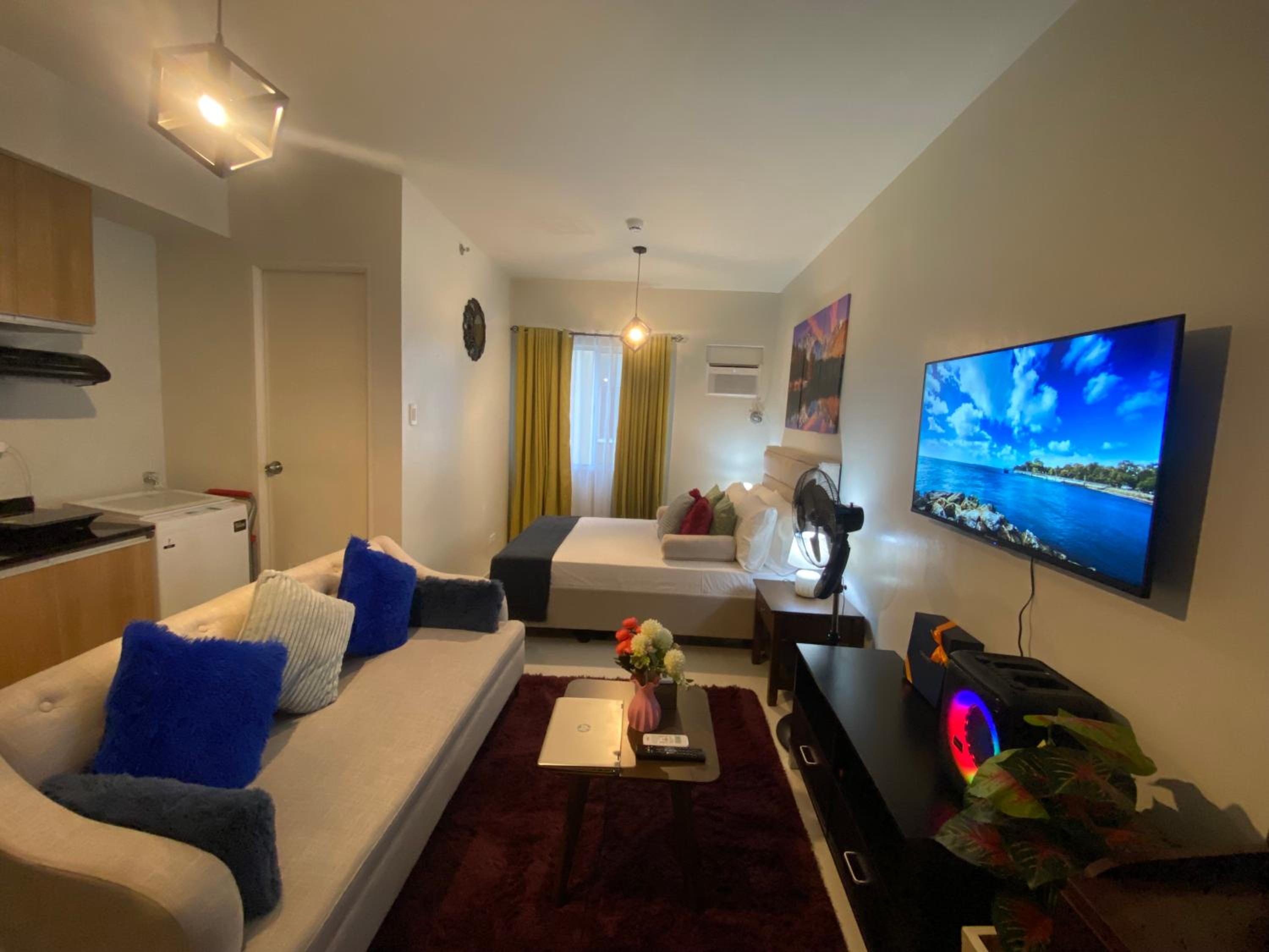 Paradise Room in Las Piñas City view 5