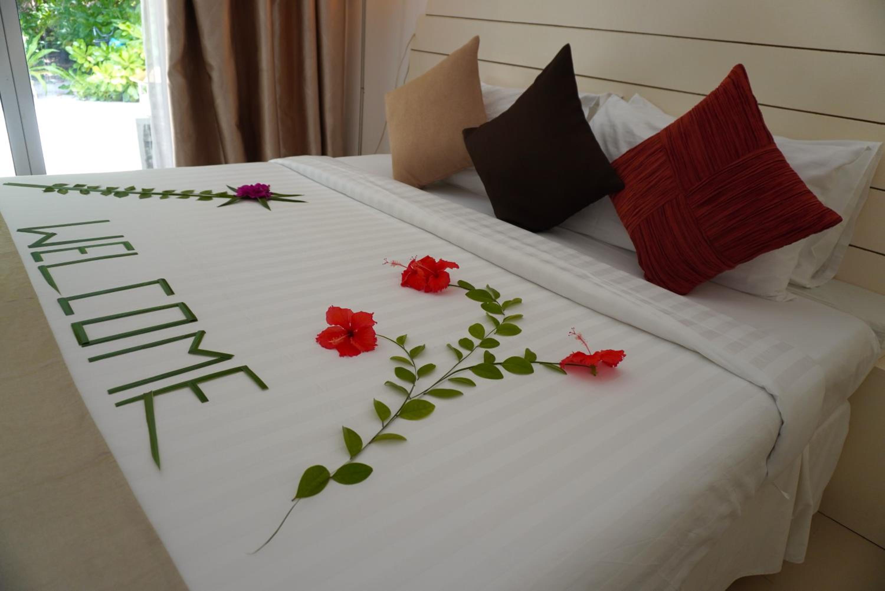 TME Retreats Dhigurah
