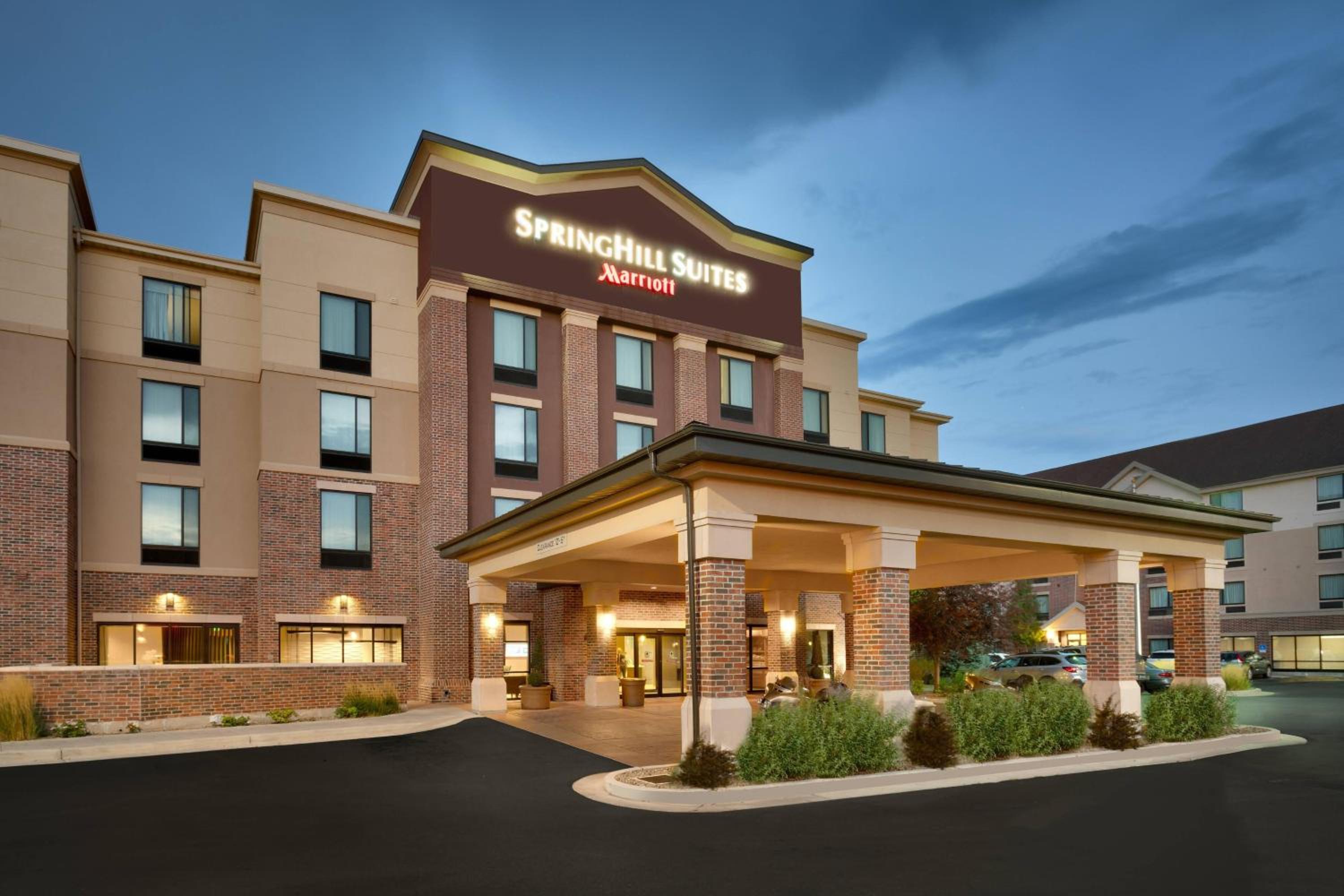 Vernal Vacations - Springhill Suites by Marriott Vernal - Property Image 1