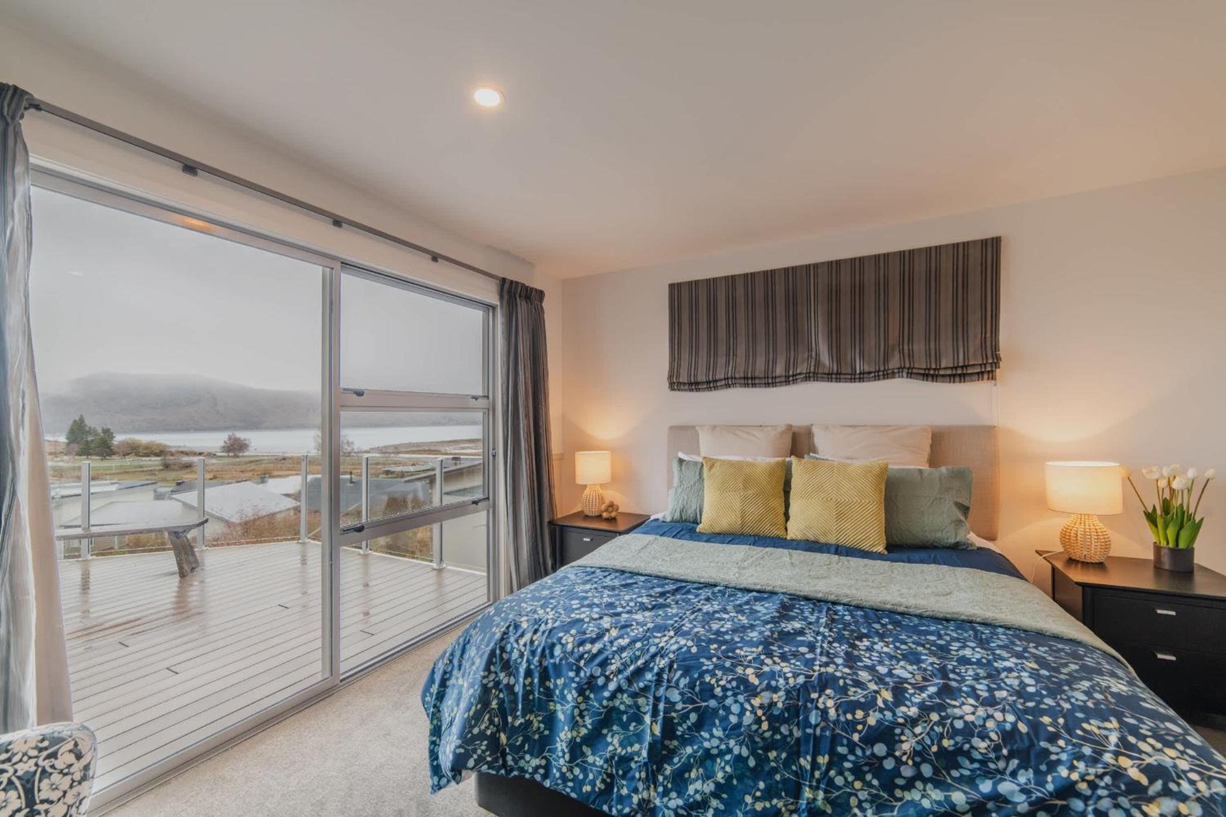 Hillside Haven Perfect Getaway in Lake Tekapo view 2