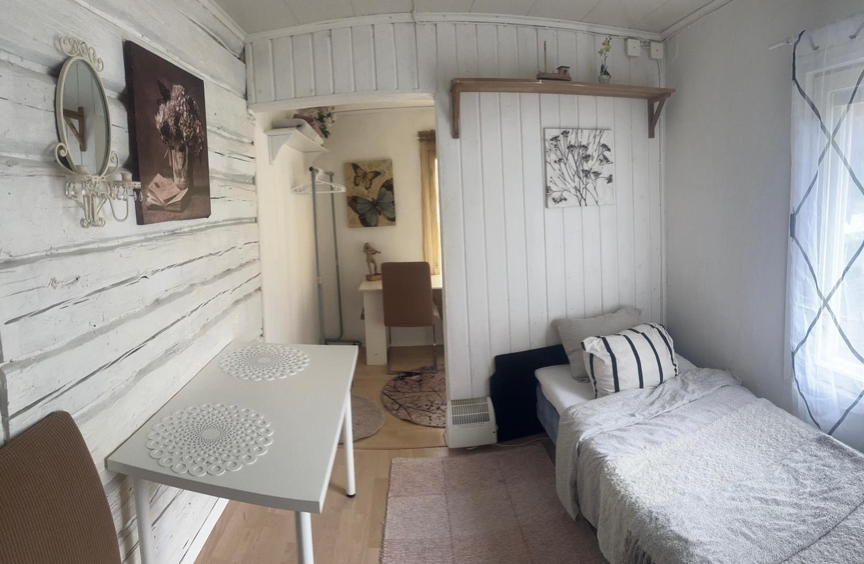 Small wooden house apartment 1 km from river Turku view 2