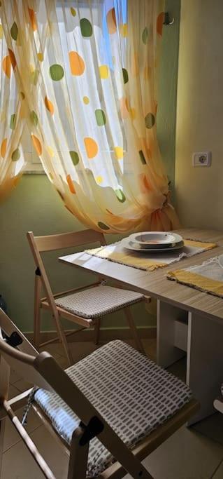 Cozy Studio Apartment near the Beach