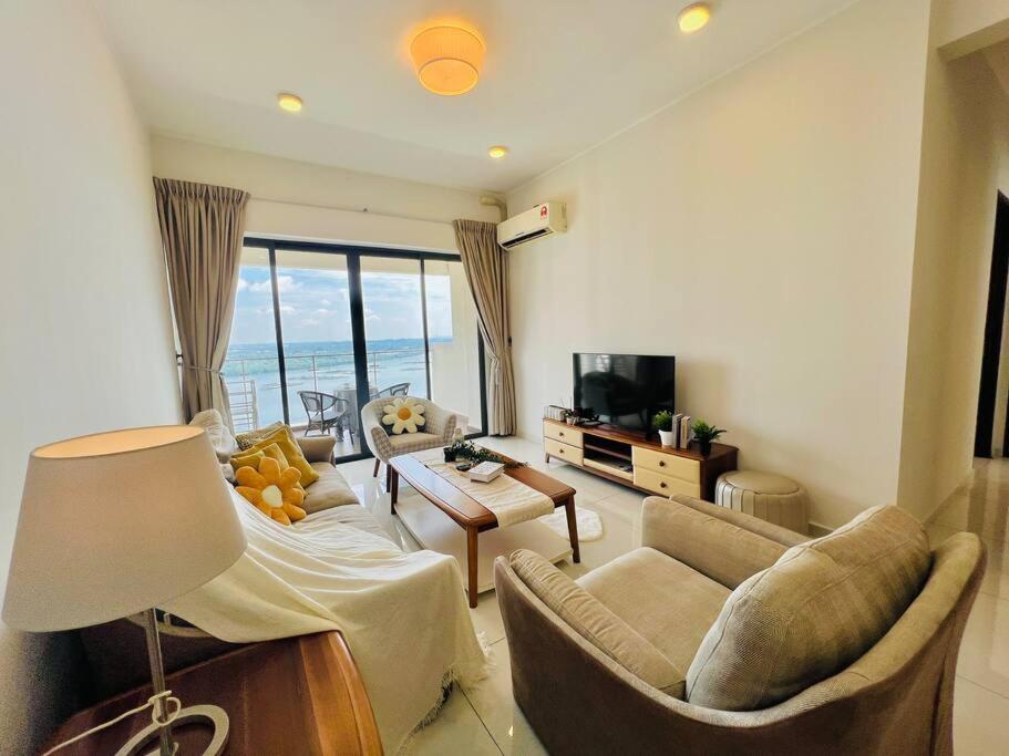 Country Garden Danga Bay Amberside by R9 HomeStay