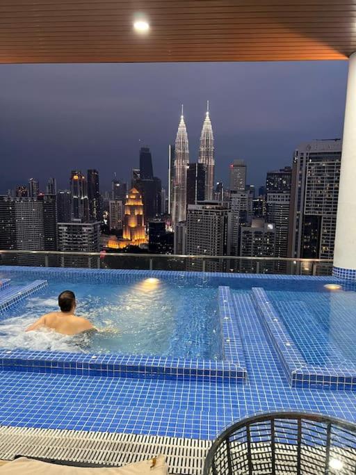 kUALA Lumpur skypool studio