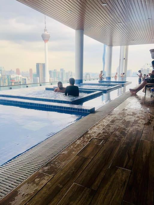 kUALA Lumpur skypool studio