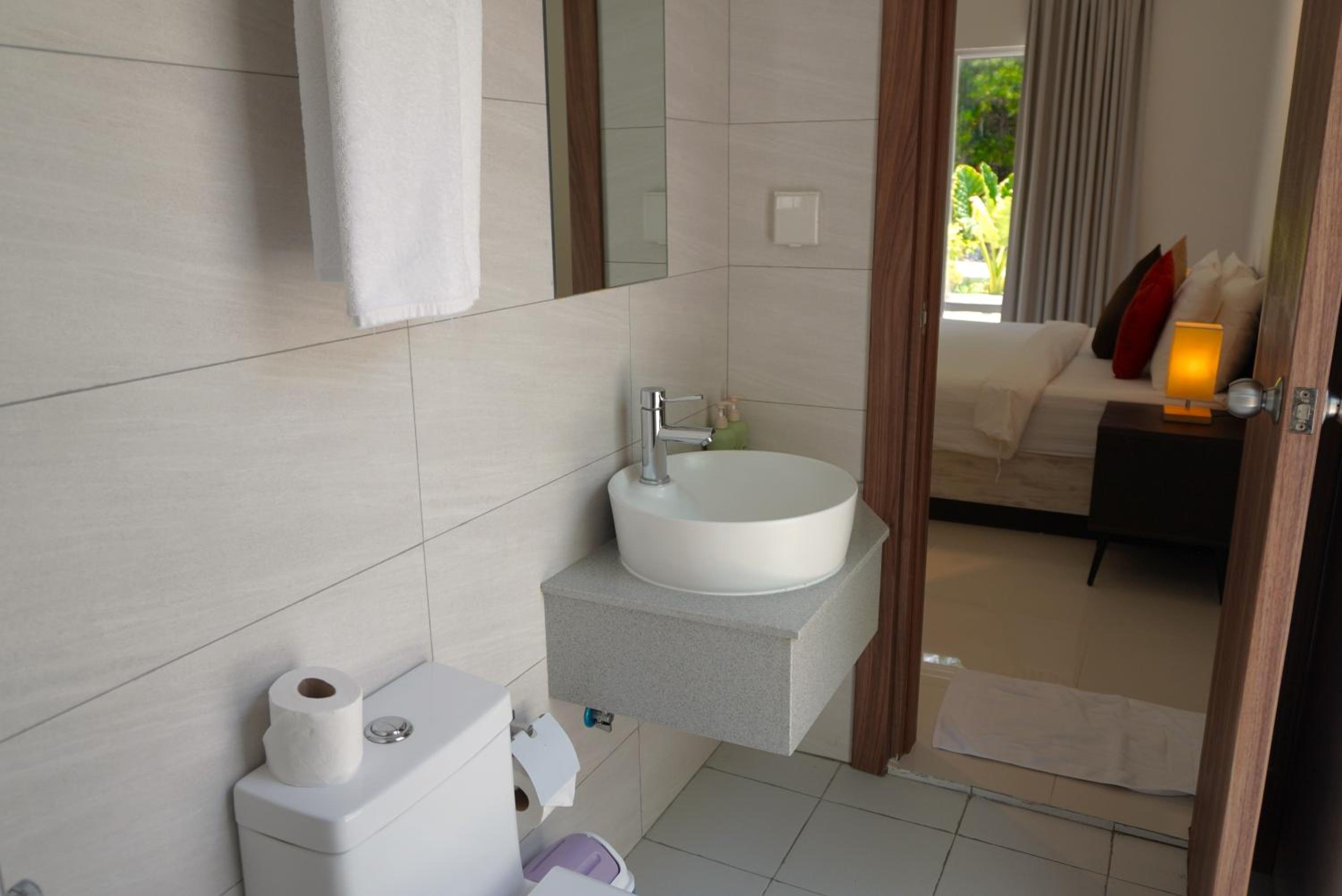 TME Retreats Dhigurah