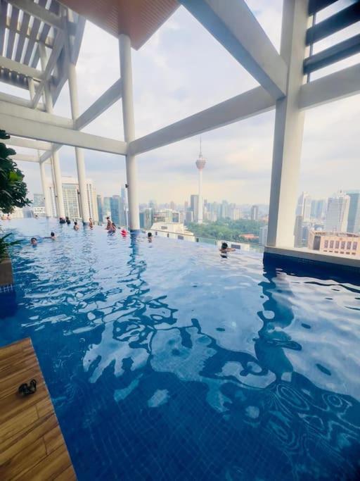 kUALA Lumpur skypool studio