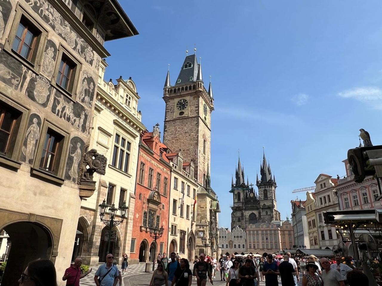 Romance in the Old Town