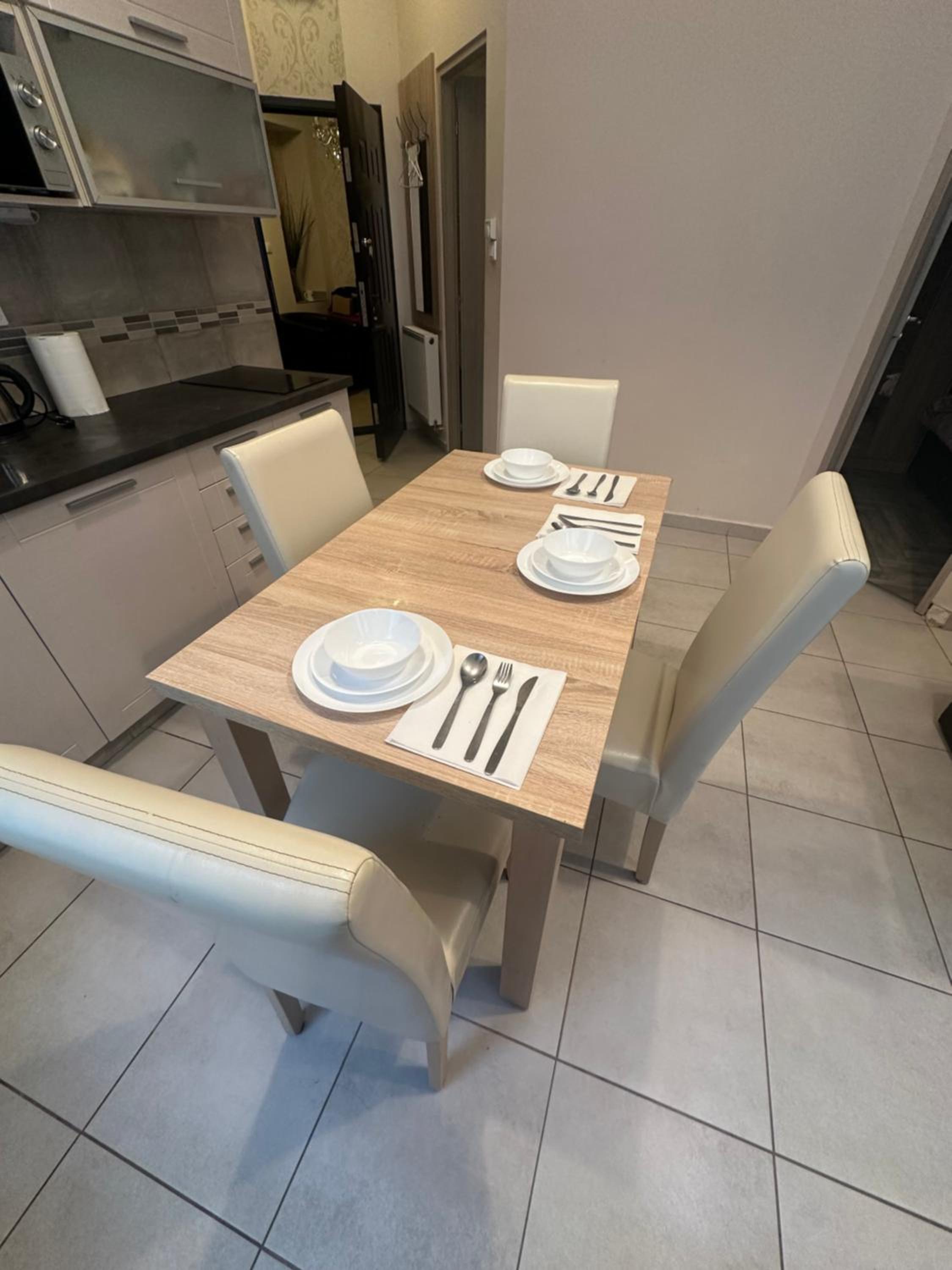 Bright apartment in the city center view 5