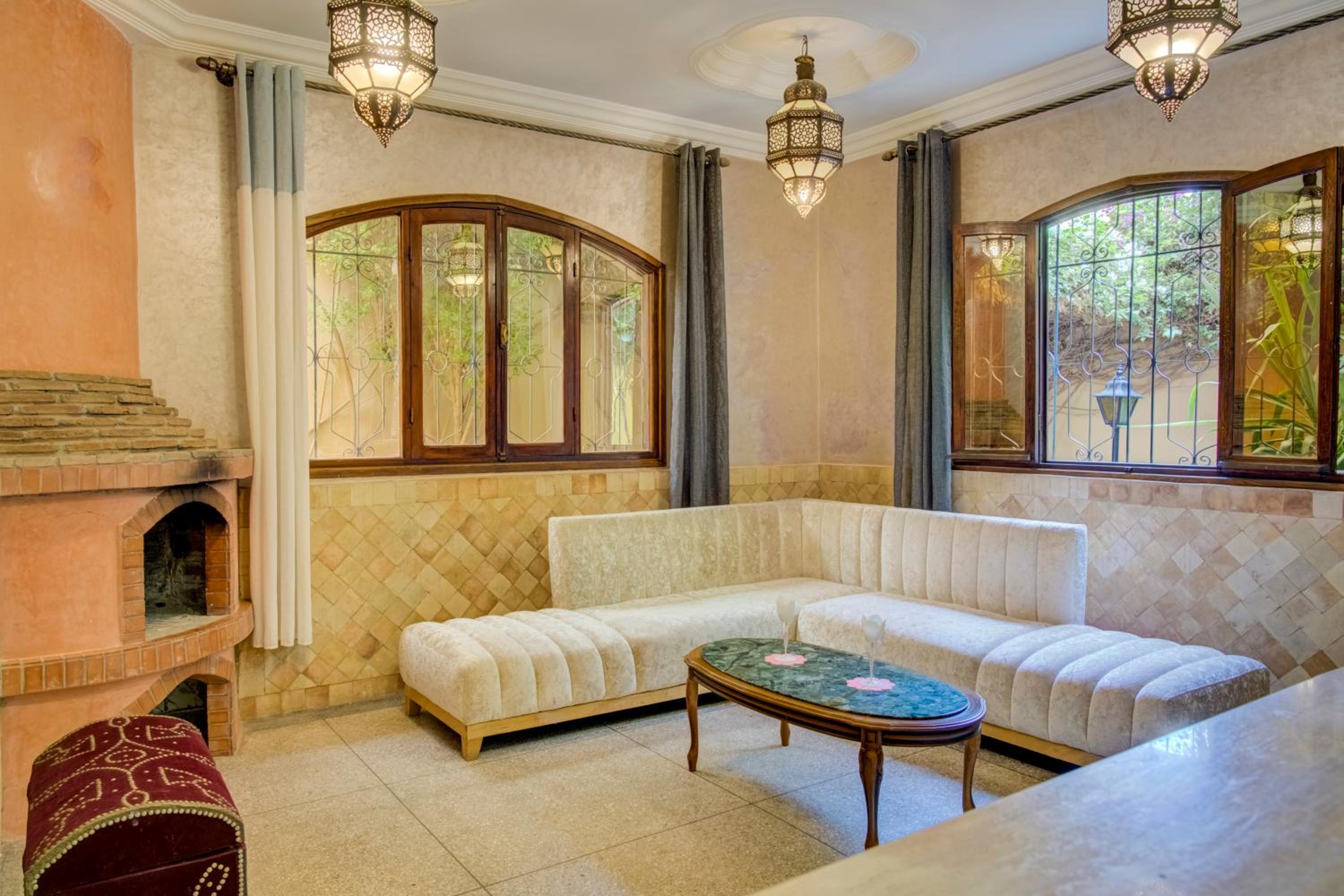 lounge