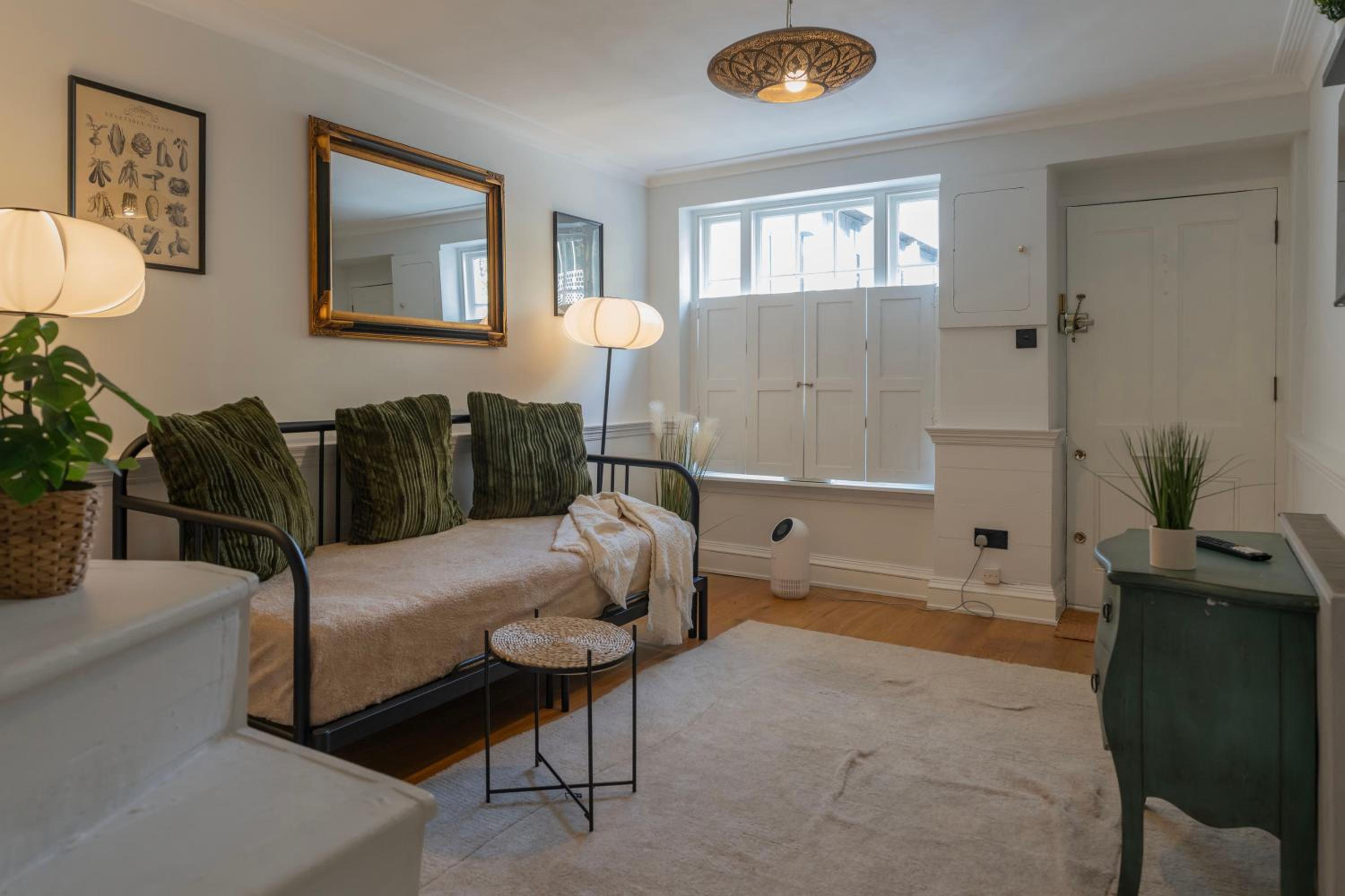 Gorgeous 2bed house in E1