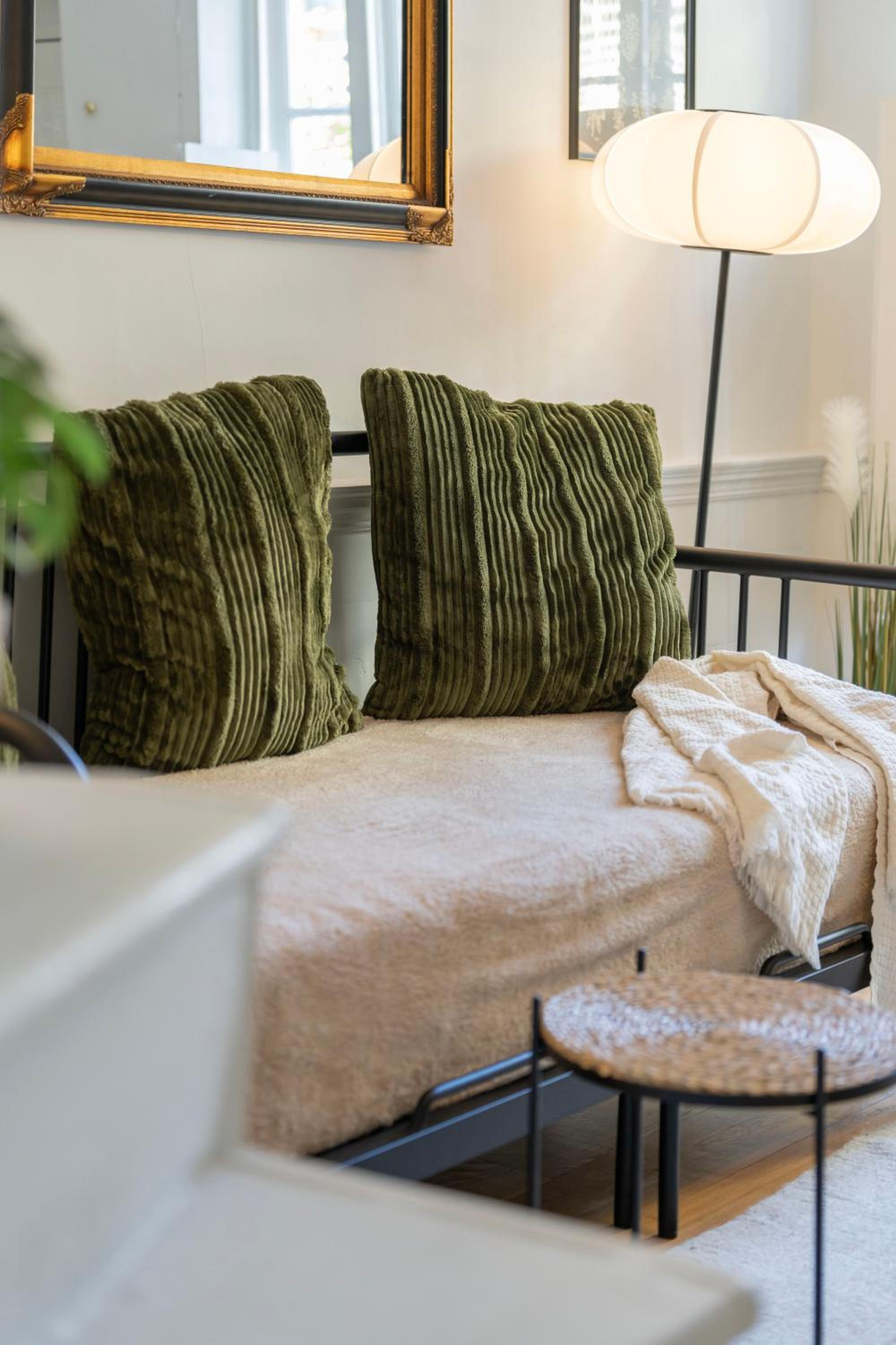 Gorgeous 2bed house in E1