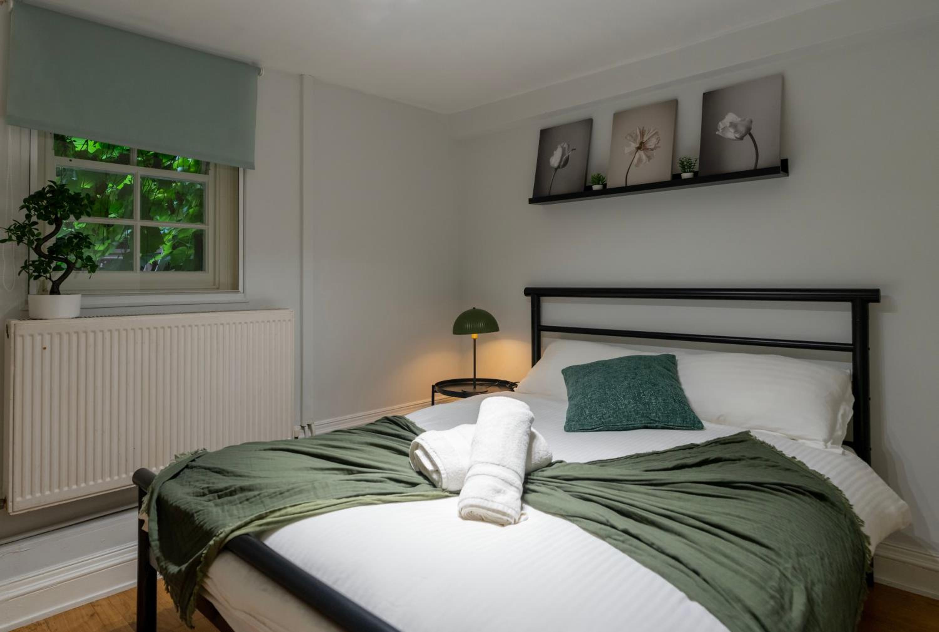 Gorgeous 2bed house in E1
