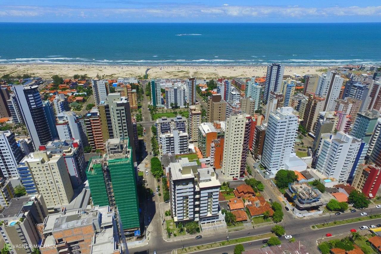 Apartamento Terrazzo com 2 Suítes a 450m do Mar - Região Nobre