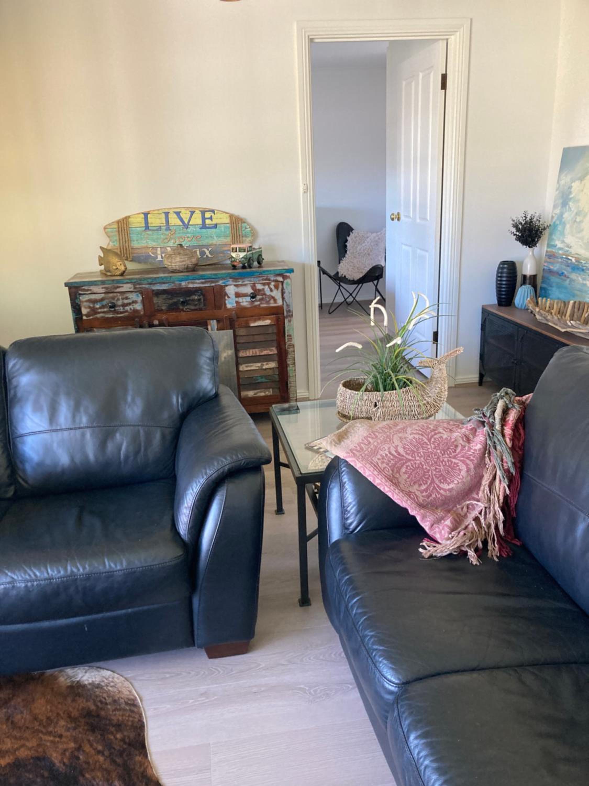 Captains Cottage - Pet Friendly Breakfast Included