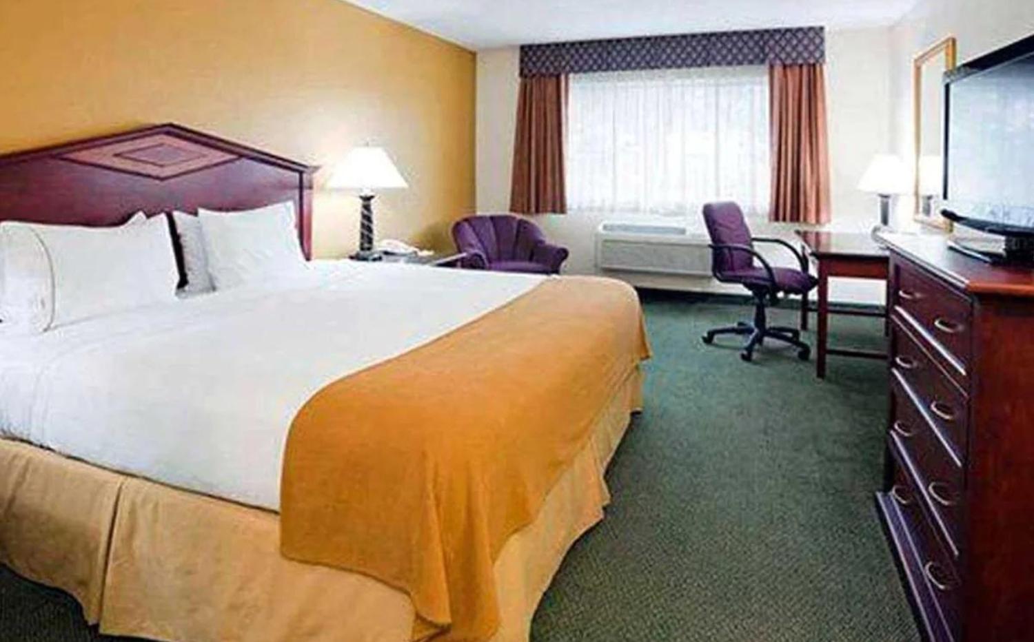 Blue Way Inn Eagan Extended Stay Minneapolis Airport Eagan North MN view 5