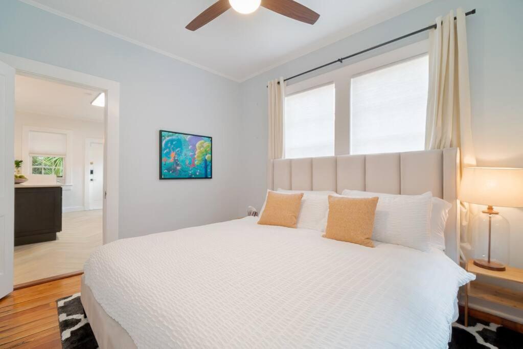 Relax in Hacienda de Paradise in SoSo West Palm Beach view 2
