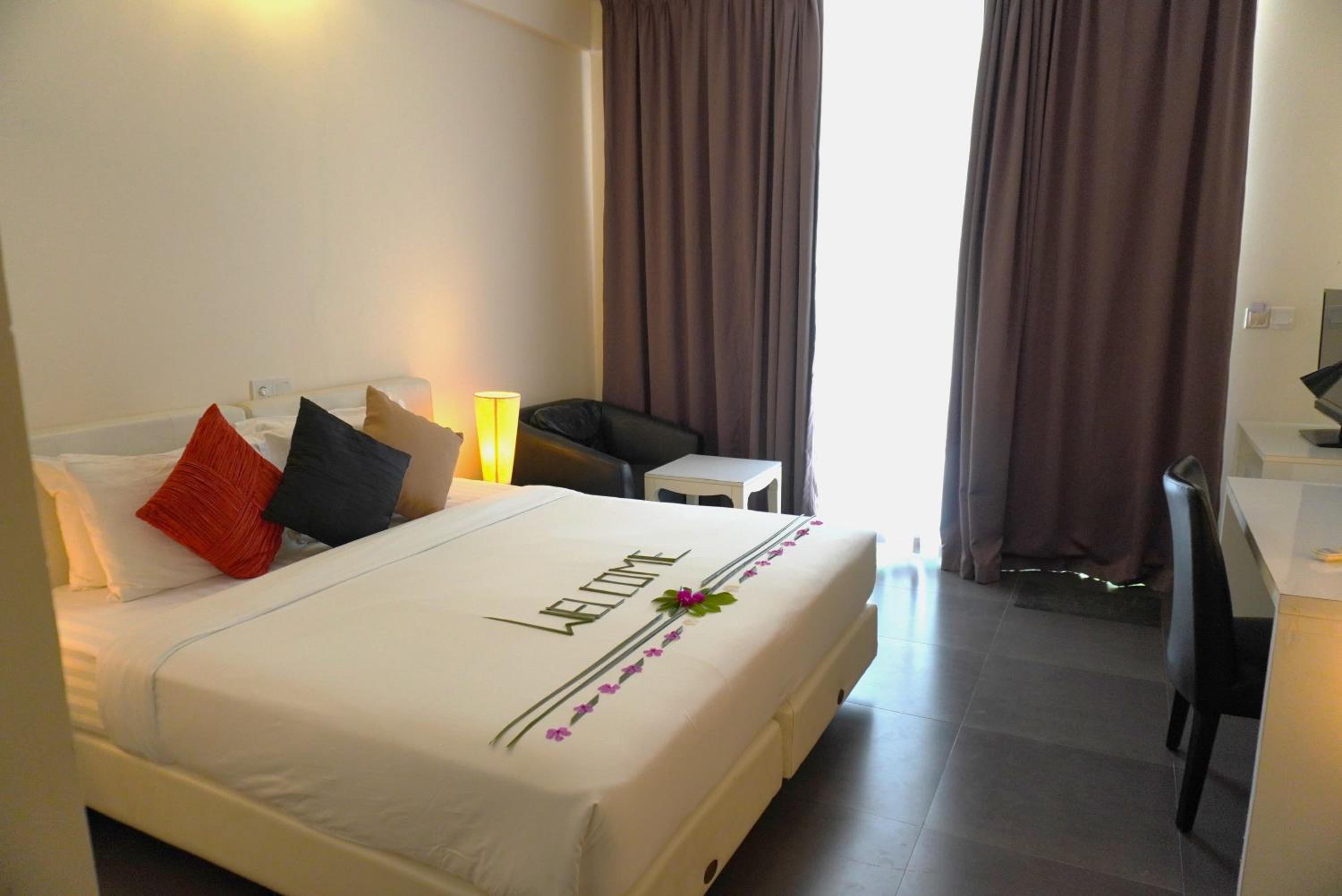 TME Retreats Dhigurah