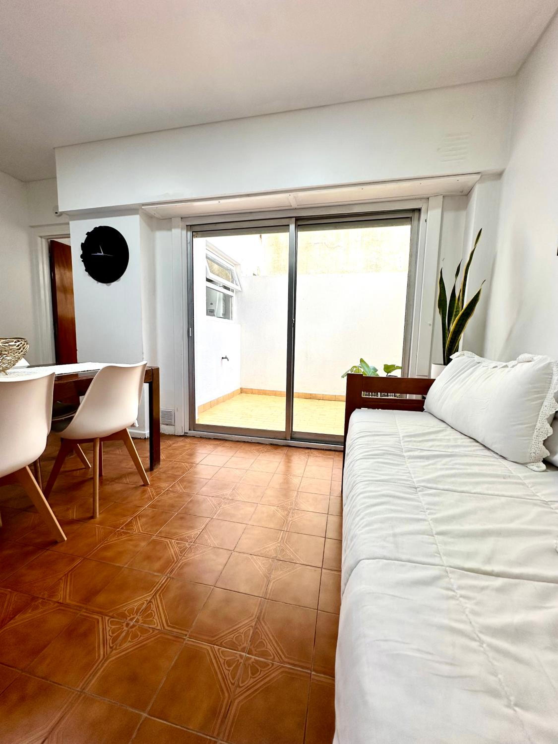 Amplio Departamento en Zona Gastronómica a una cuadra de la Playa