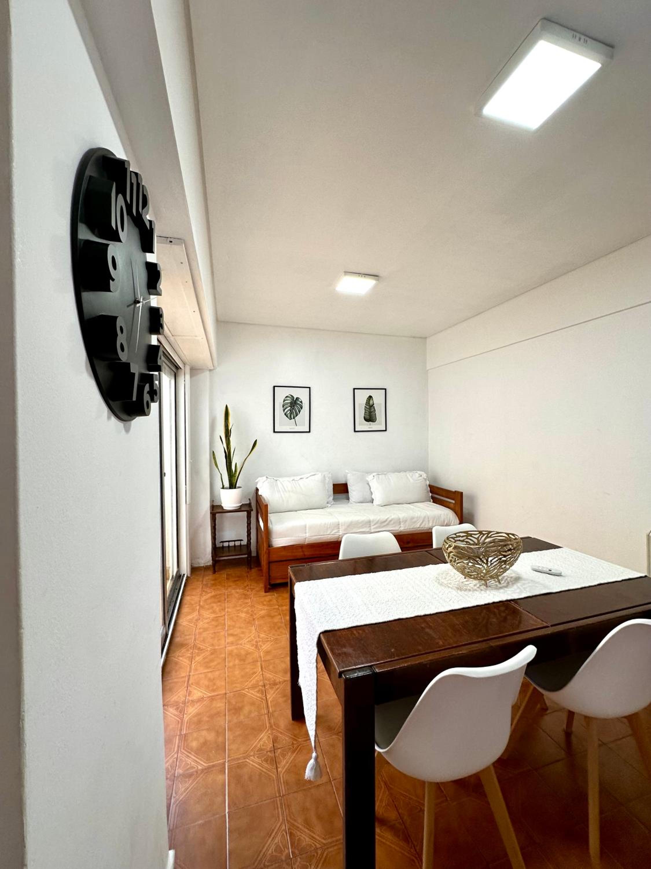 Amplio Departamento en Zona Gastronómica a una cuadra de la Playa