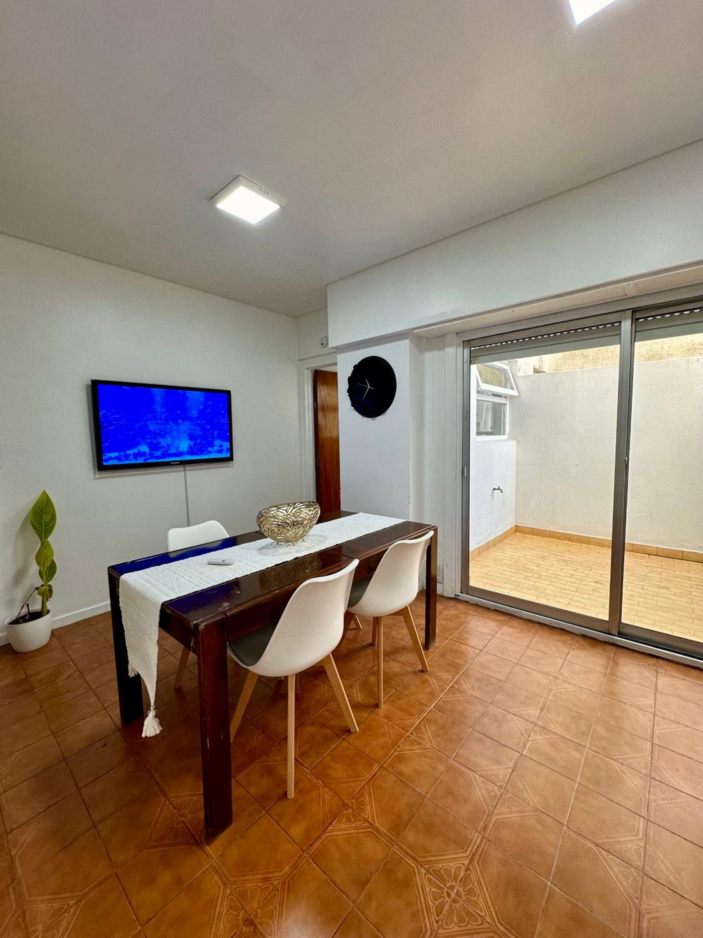 Amplio Departamento en Zona Gastronómica a una cuadra de la Playa
