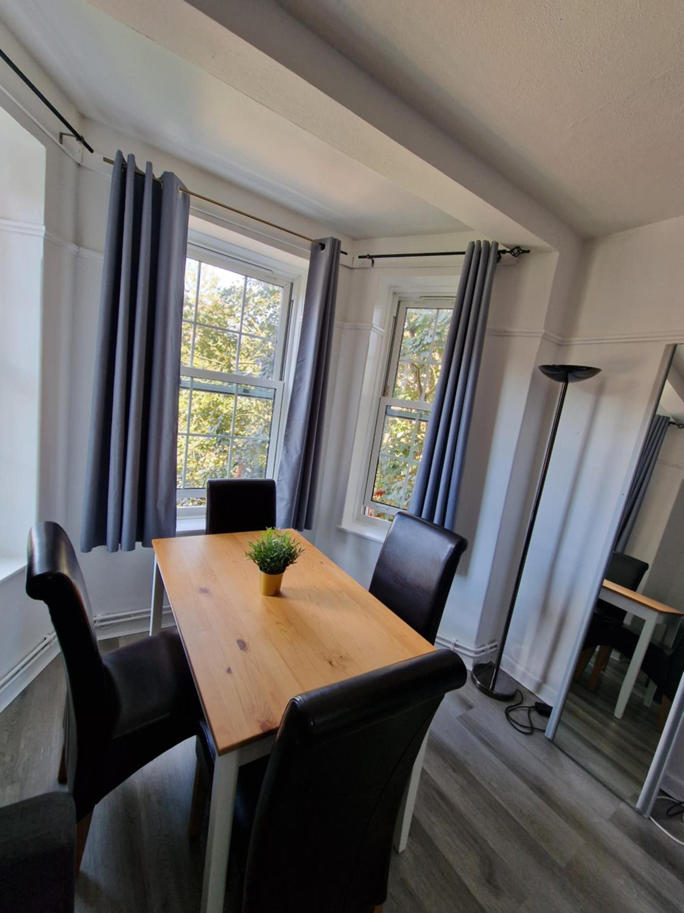Comfortable 2 bedrooms flat in Oval Central London