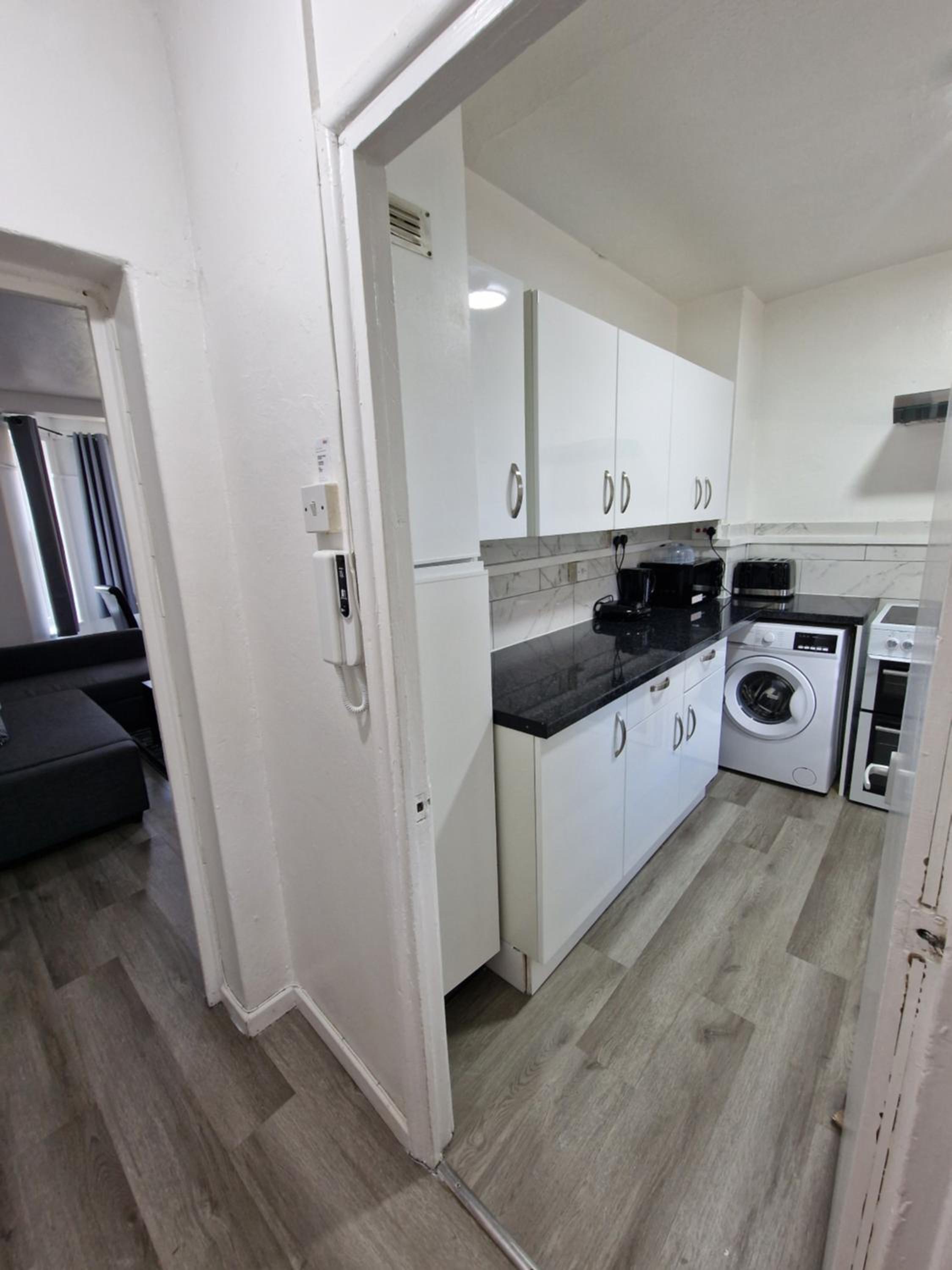 Comfortable 2 bedrooms flat in Oval Central London