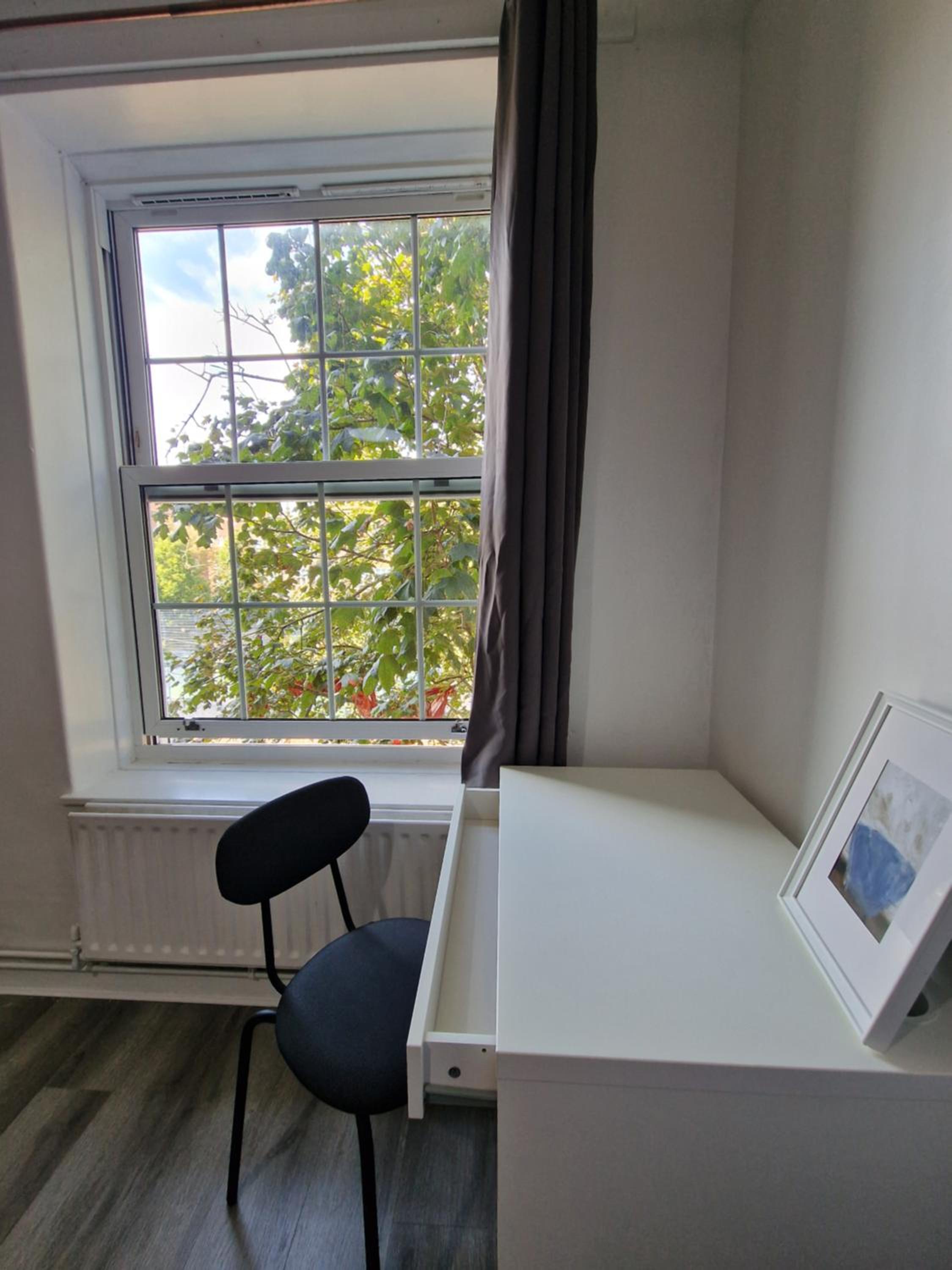 Comfortable 2 bedrooms flat in Oval Central London