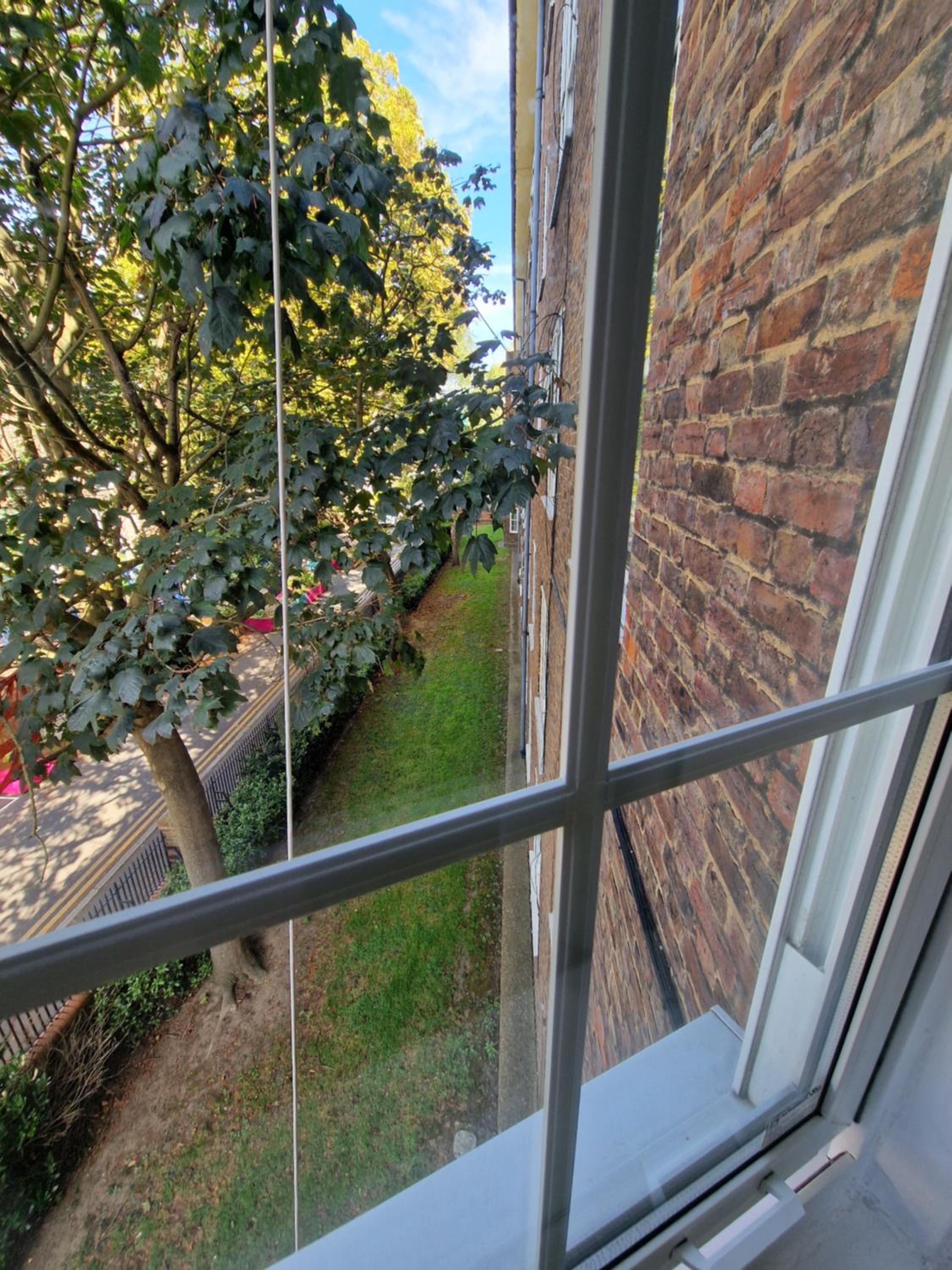 Comfortable 2 bedrooms flat in Oval Central London