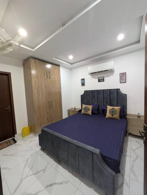Urban Oasis Sleek Apartment in Bahria Town view 2