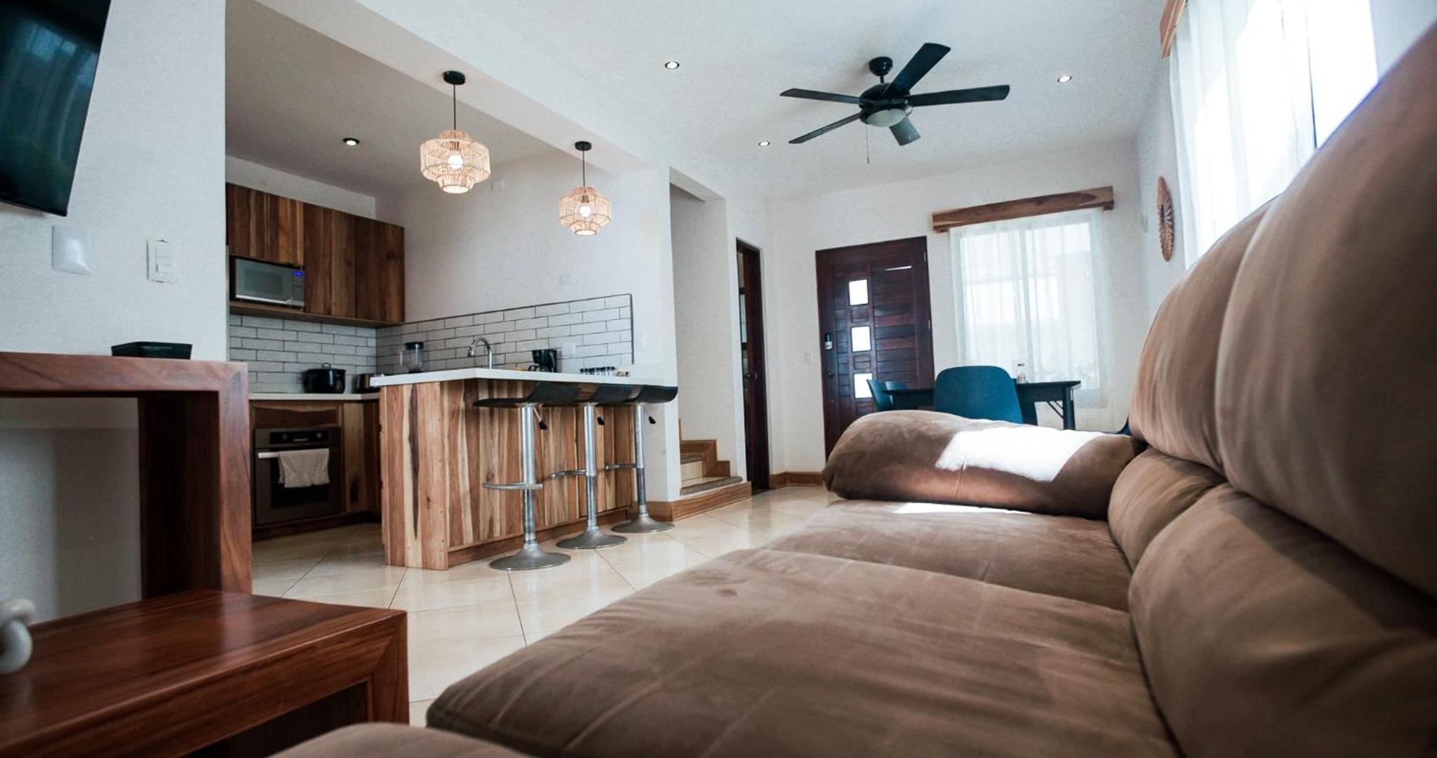 Full condo in Tamarindo, CR