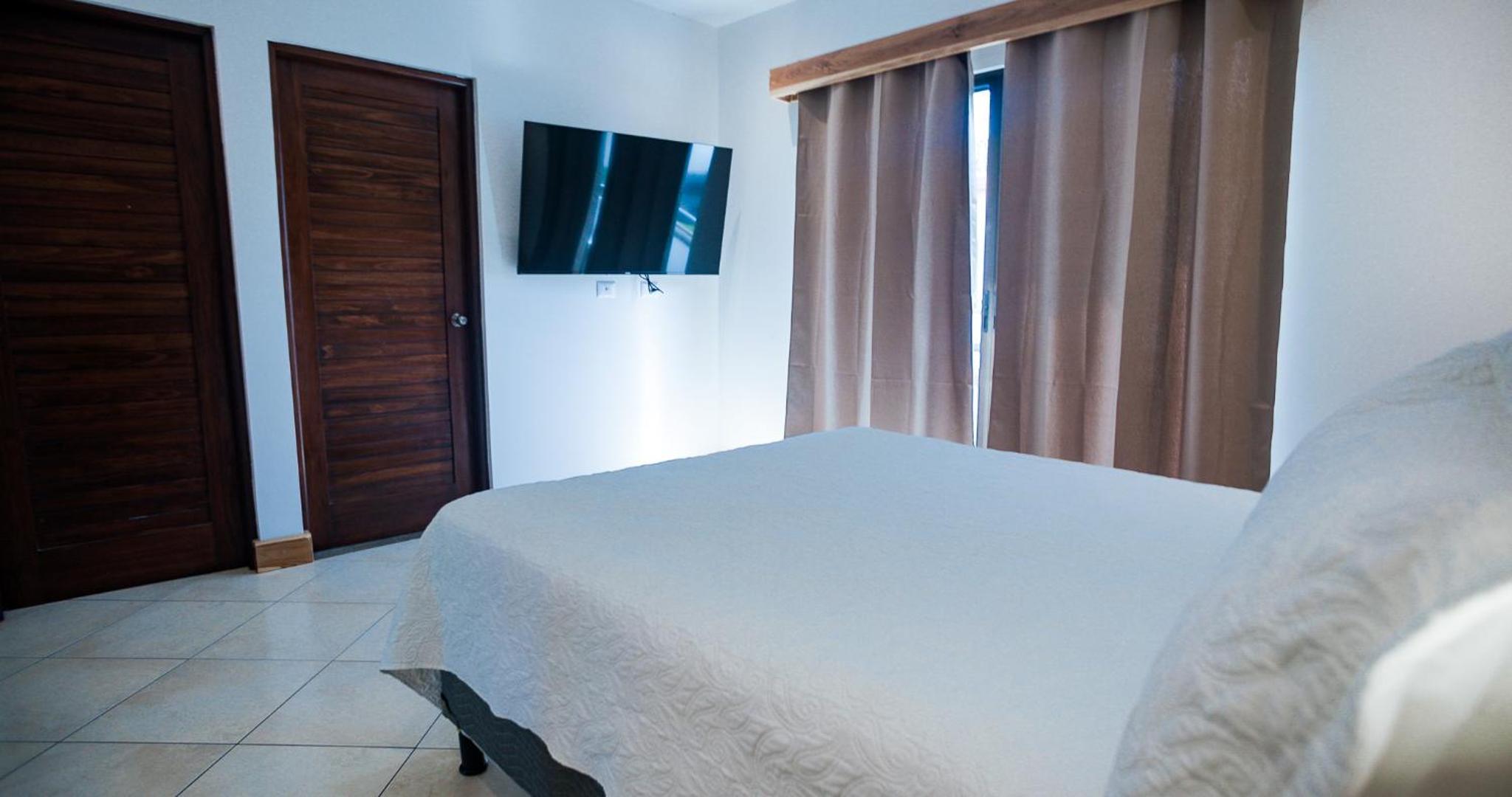 Full condo in Tamarindo, CR