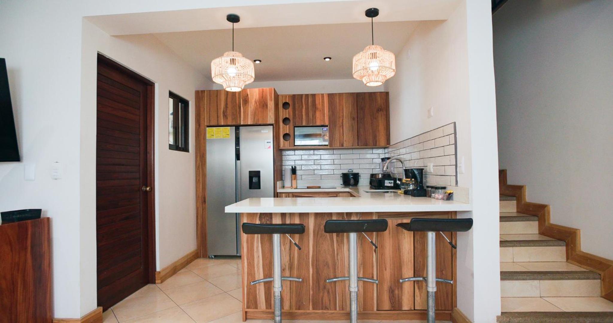 Full condo in Tamarindo, CR