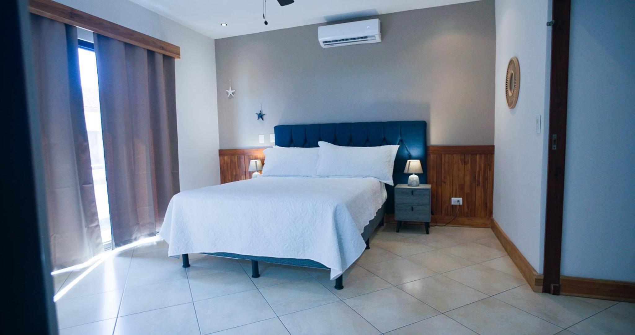 Full condo in Tamarindo, CR