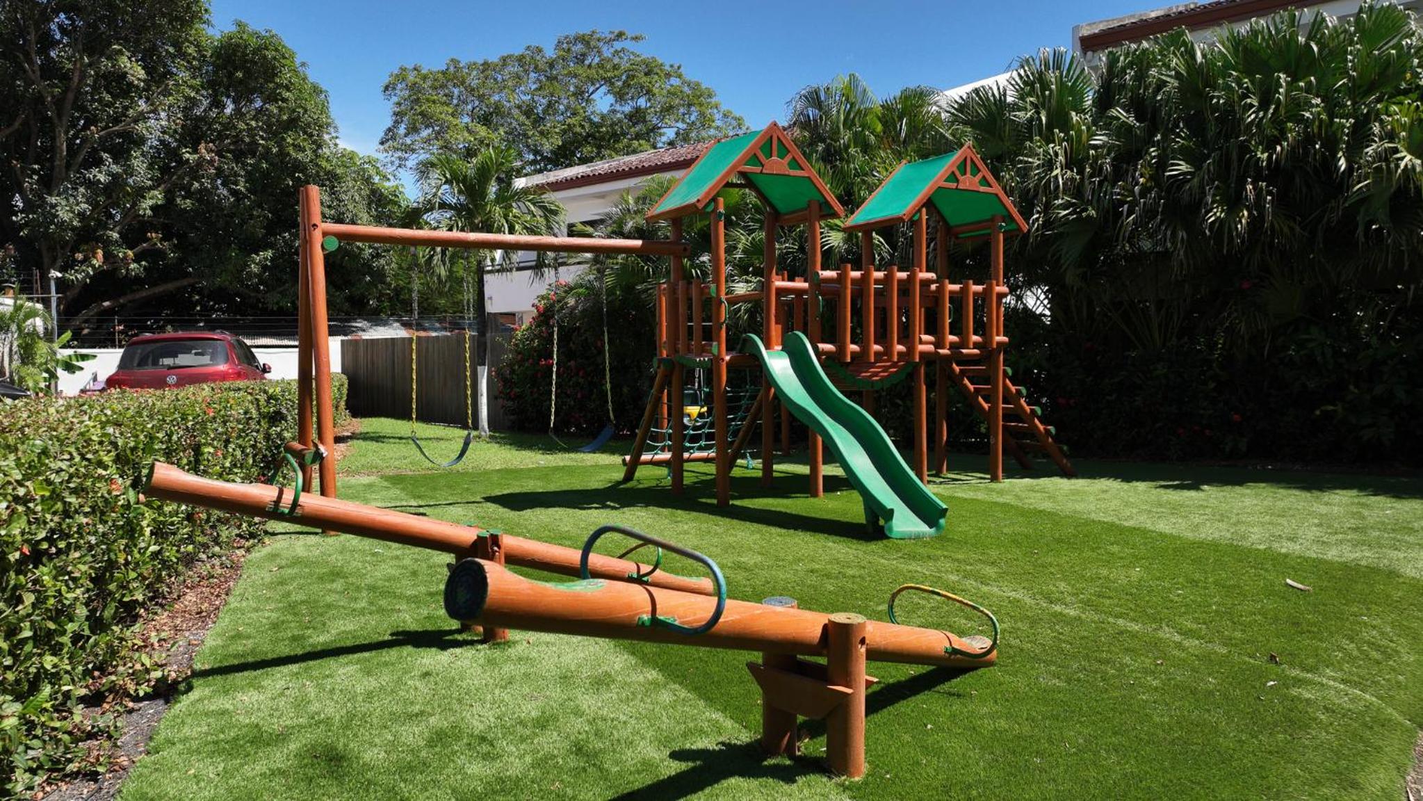 Full condo in Tamarindo, CR