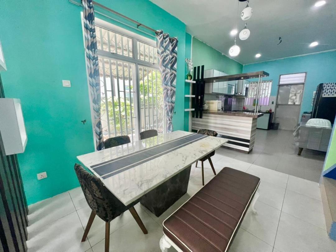 Camelia Hijau Homestay 3 Bilik parking luas berhadapan Hospital Sultanah Bahiyah Alor Setar photo 3