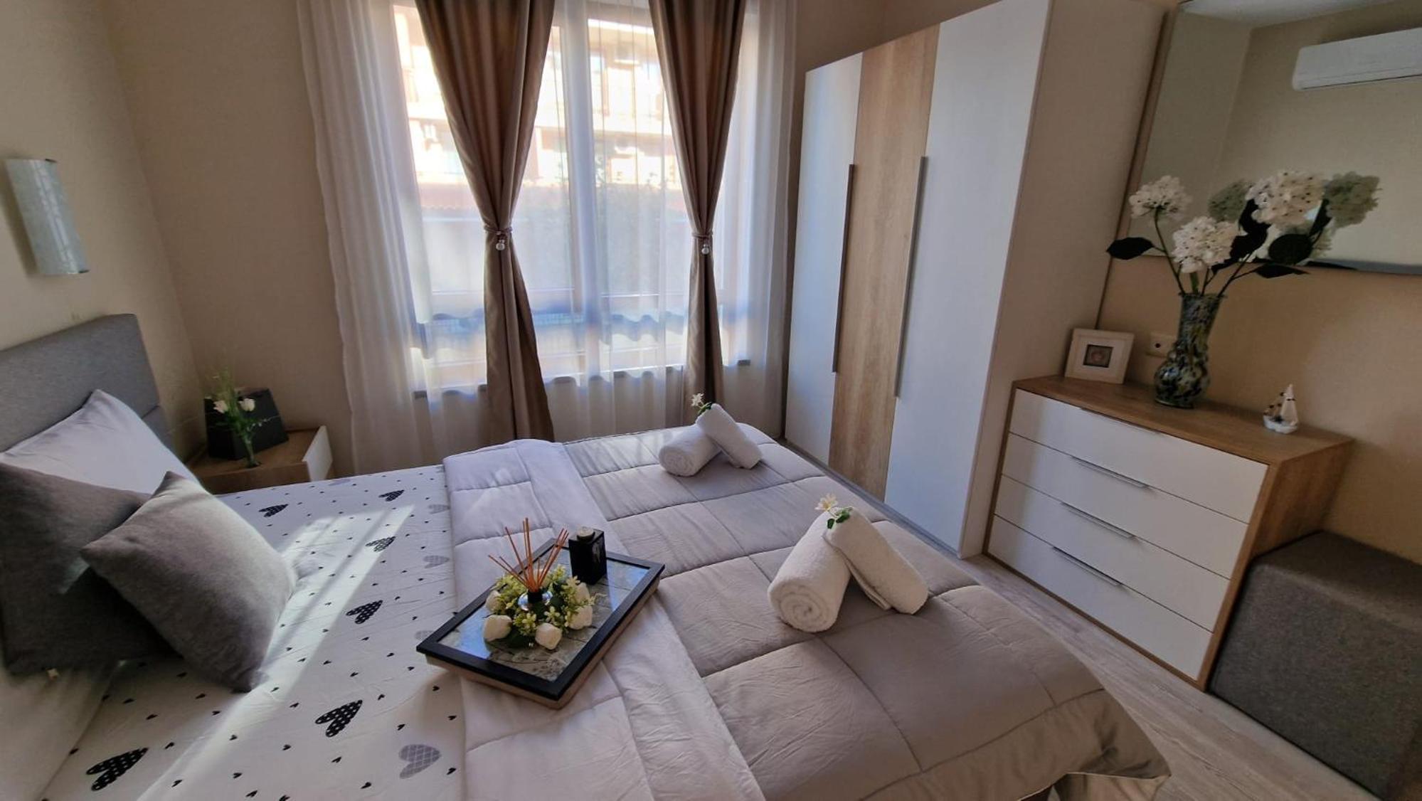 Sea Dreams Sunrise Apartment