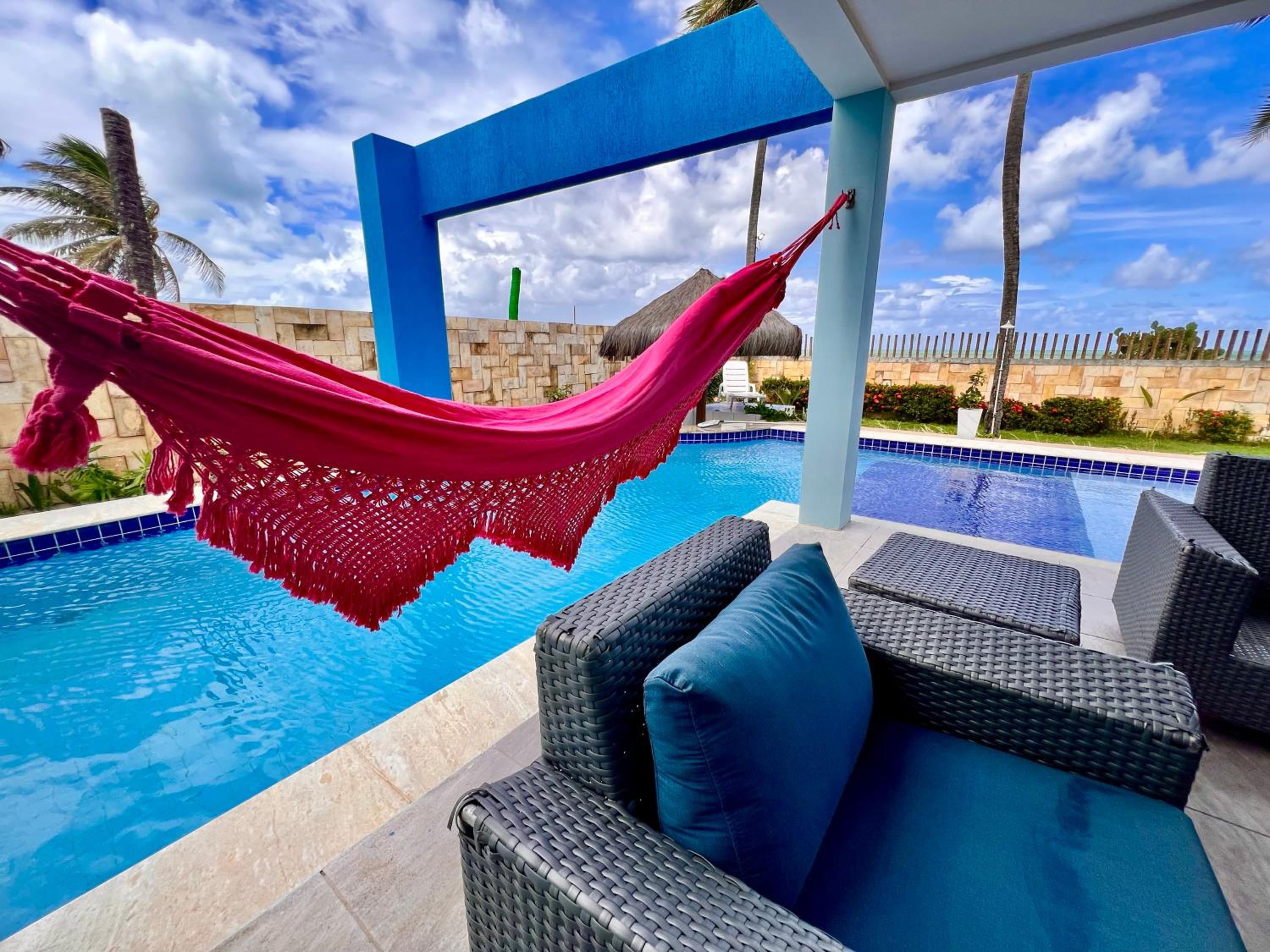 Ocean front privacy and comfort!