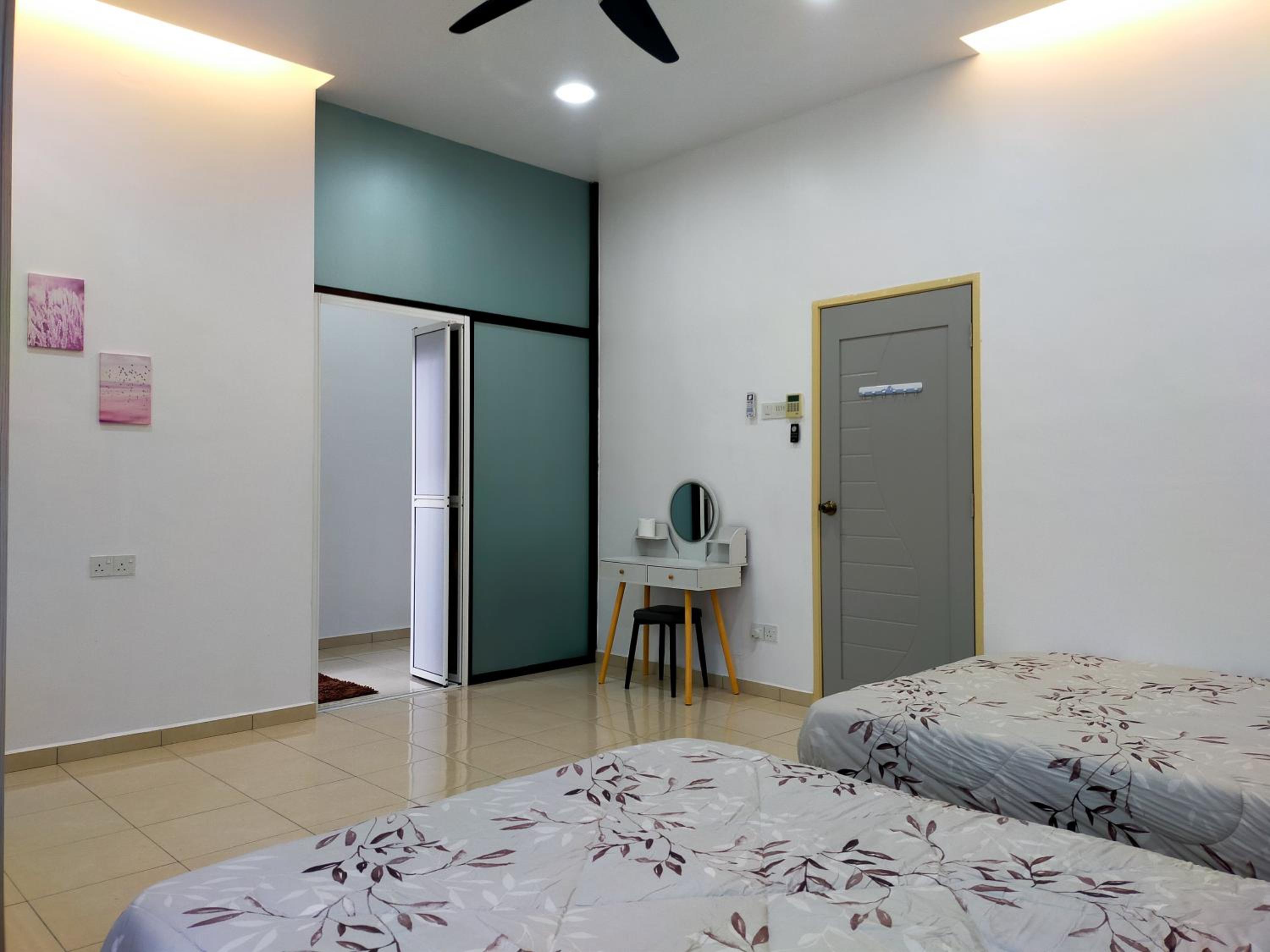 NEW Stylish 18Pax 4BR House Semabok 5mins to Town photo 5