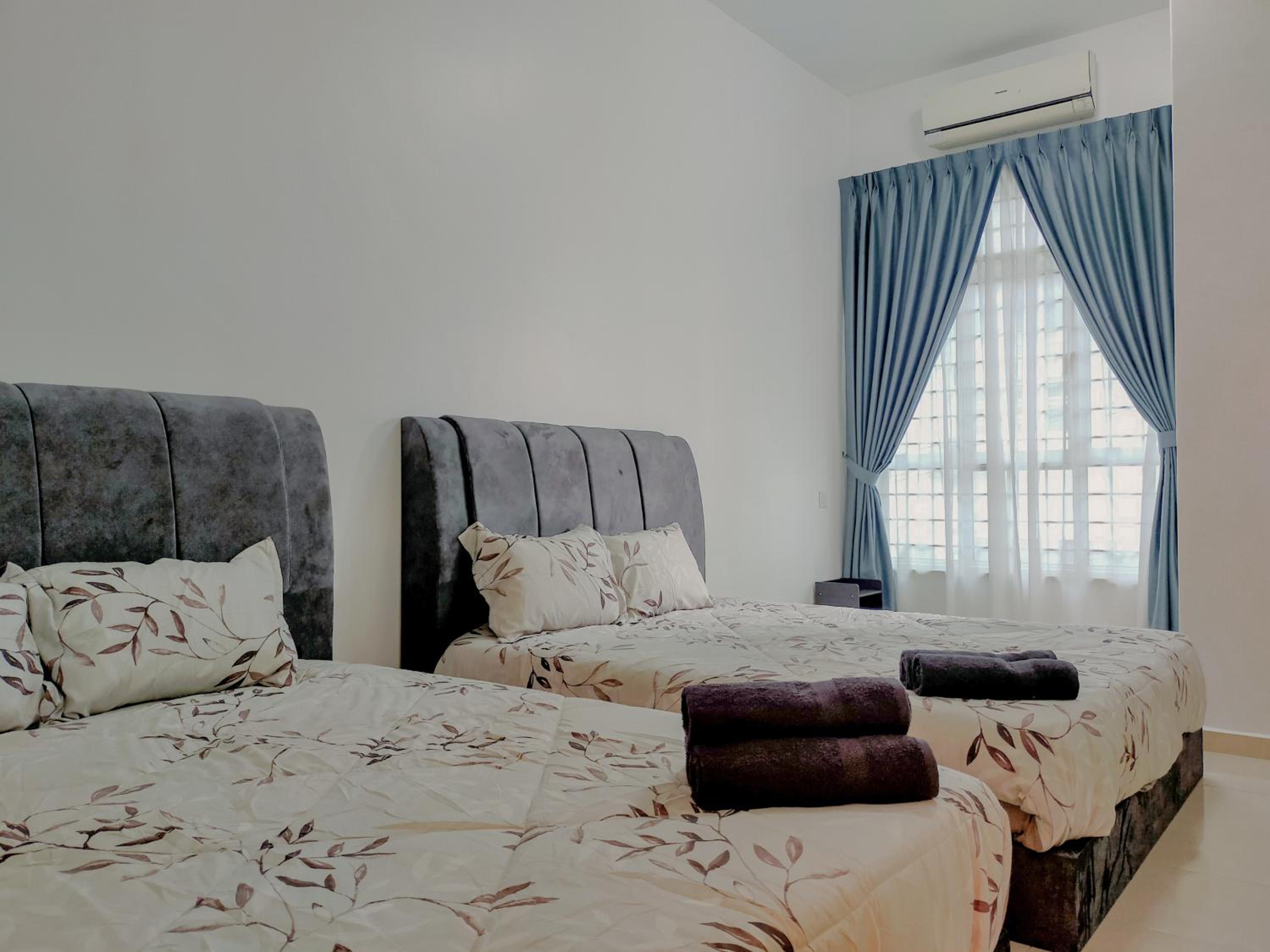 NEW Stylish 18Pax 4BR House Semabok 5mins to Town photo 6
