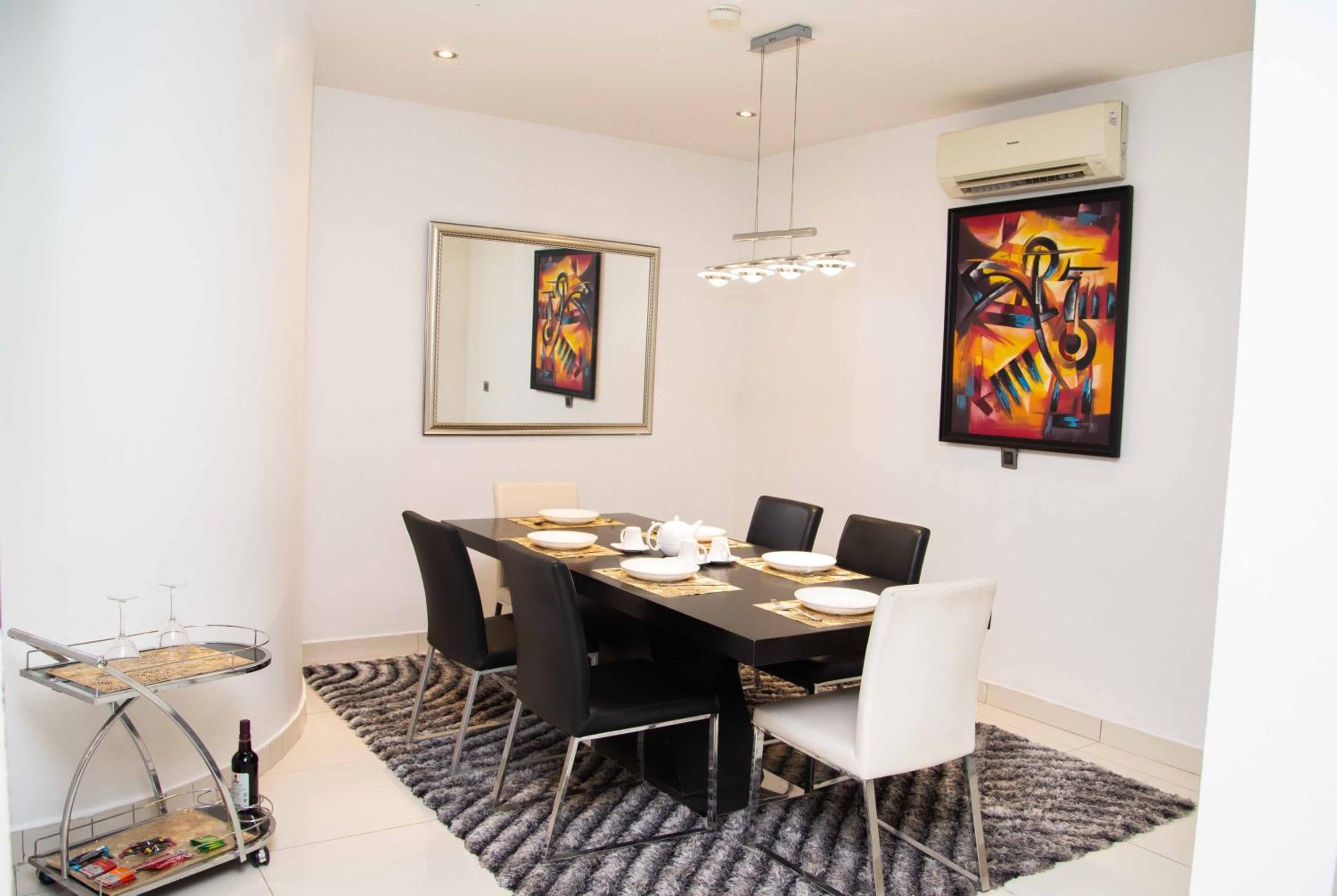 Luxury Apartment Richmond Gate