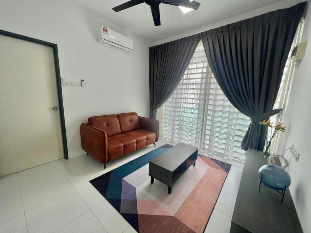 Bukan Cinta Biasa Home 3 bilik aircond, dua ruang tamu aircond dan free wifi 500 meter dari Hospital Sultanah Bahiyah Alor Setar photo 4