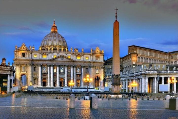 Home Vaticano 50 steps from Museum
